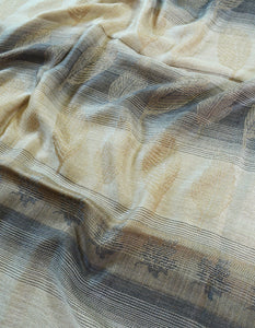 golden and blackish wool shawl 0217