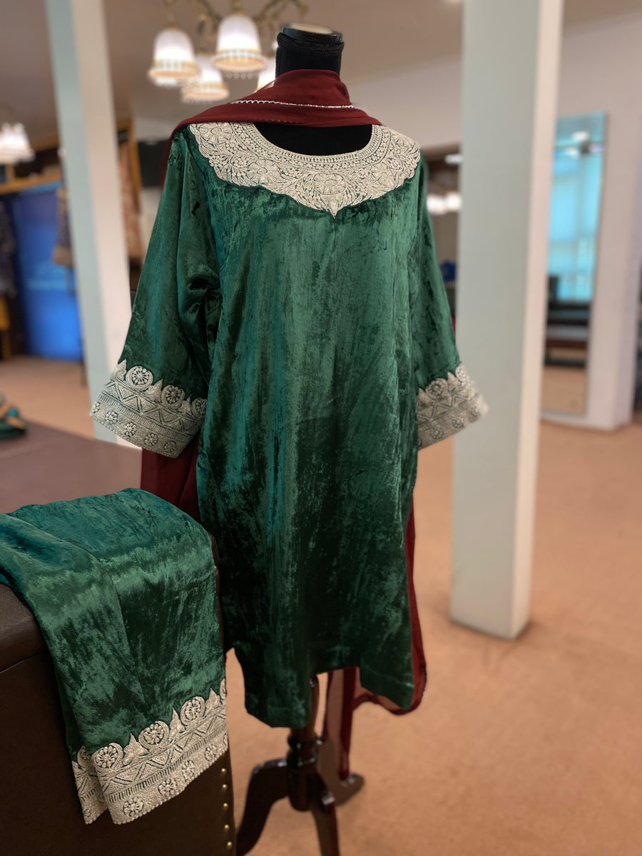 kashmiri tilla work shawls