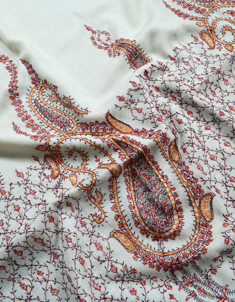 white embroidery wool shawl 0032