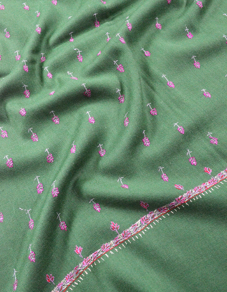 green embroidery wool stole 0106