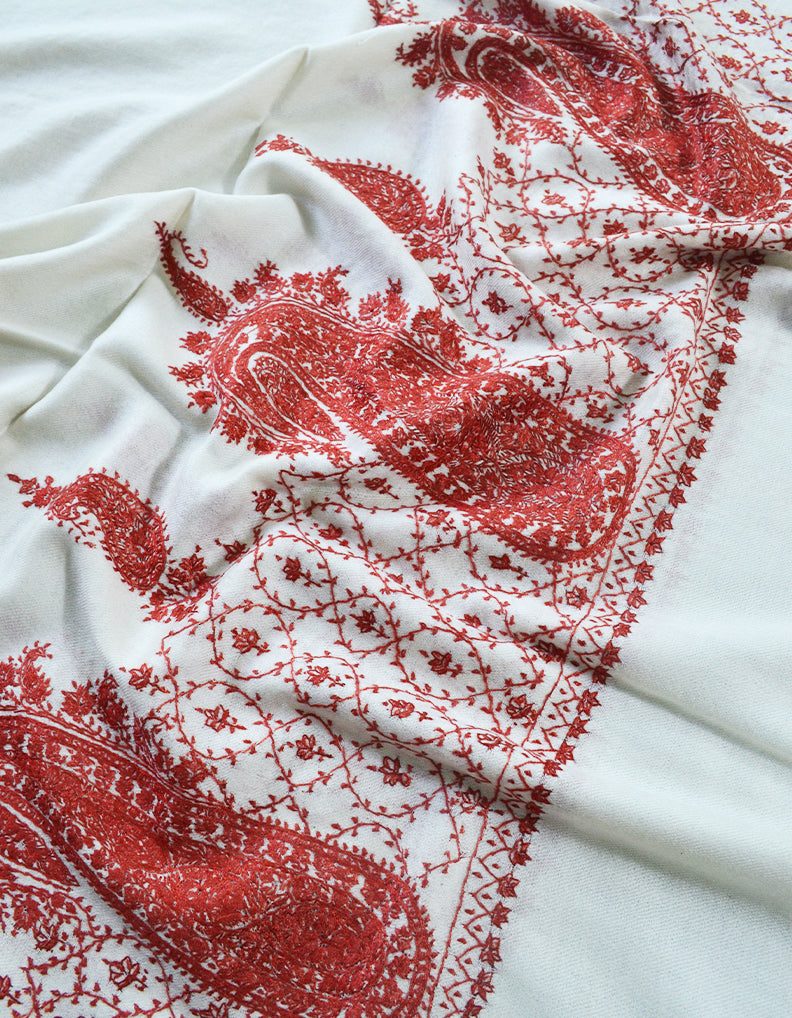 white embroidery wool shawl 0145