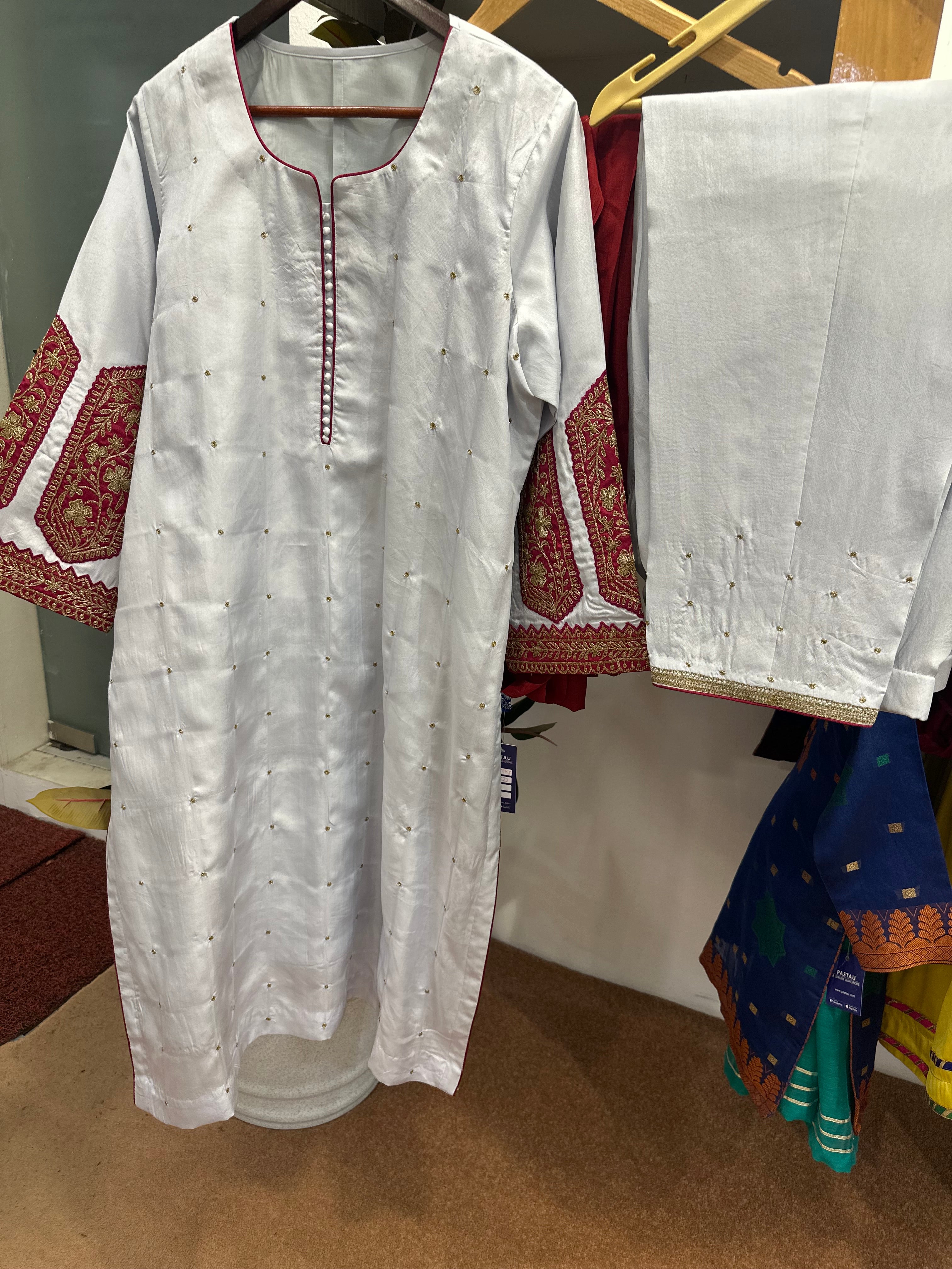 Puresilk 3 piece kurta set mtks822