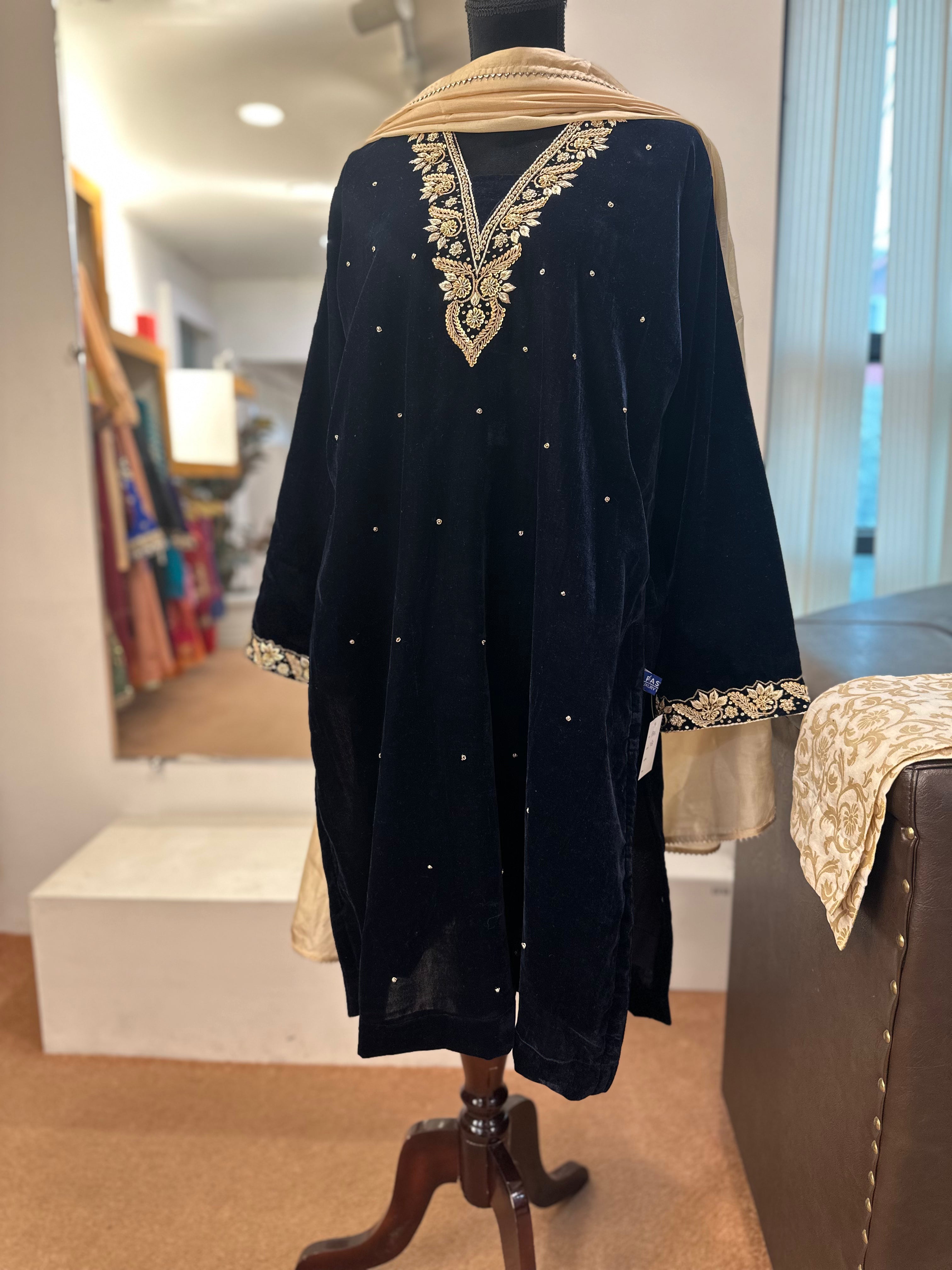 Blue velvet Handembroidered dress pbks769