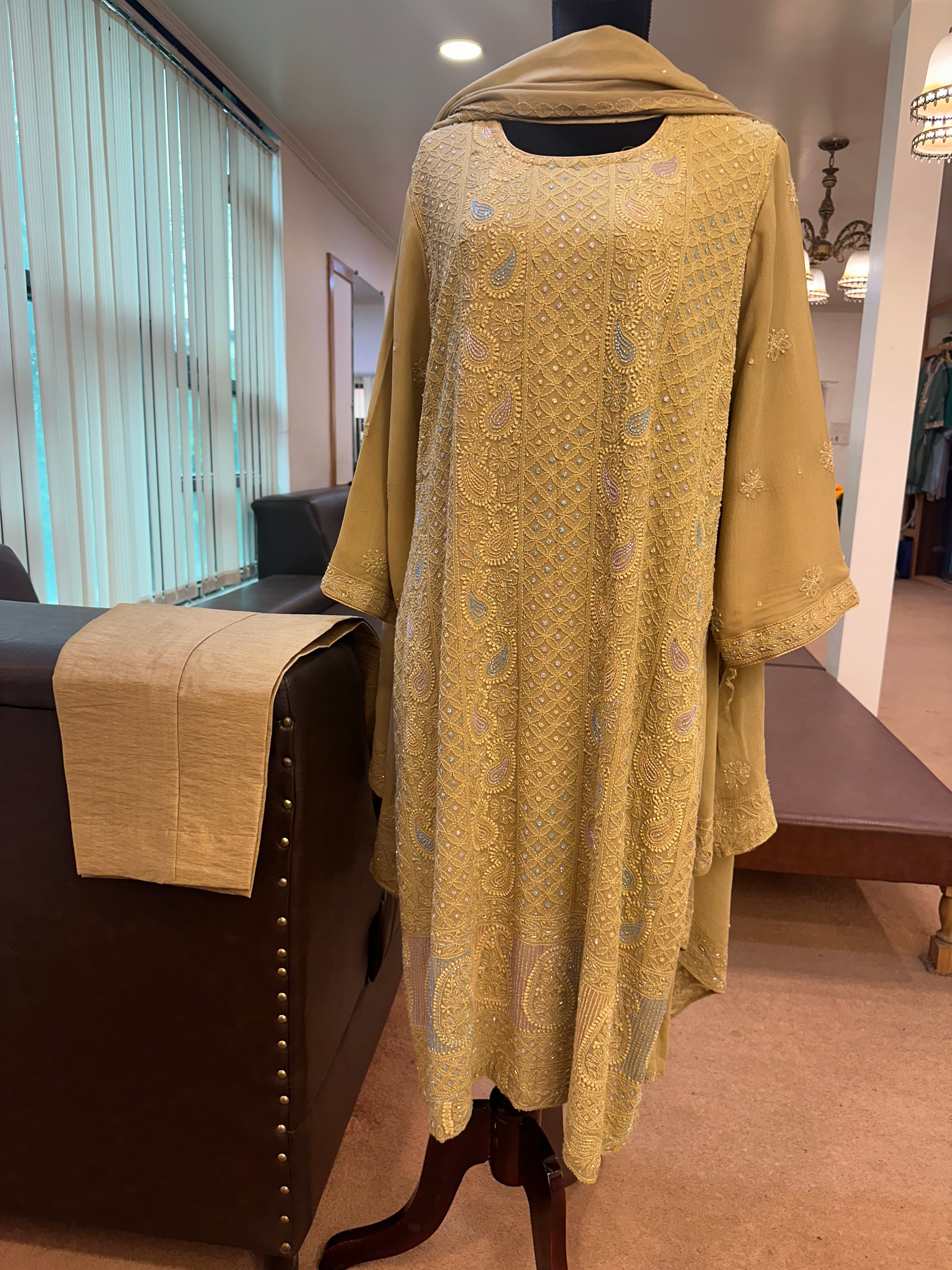 Chickenwork kurta set pbks