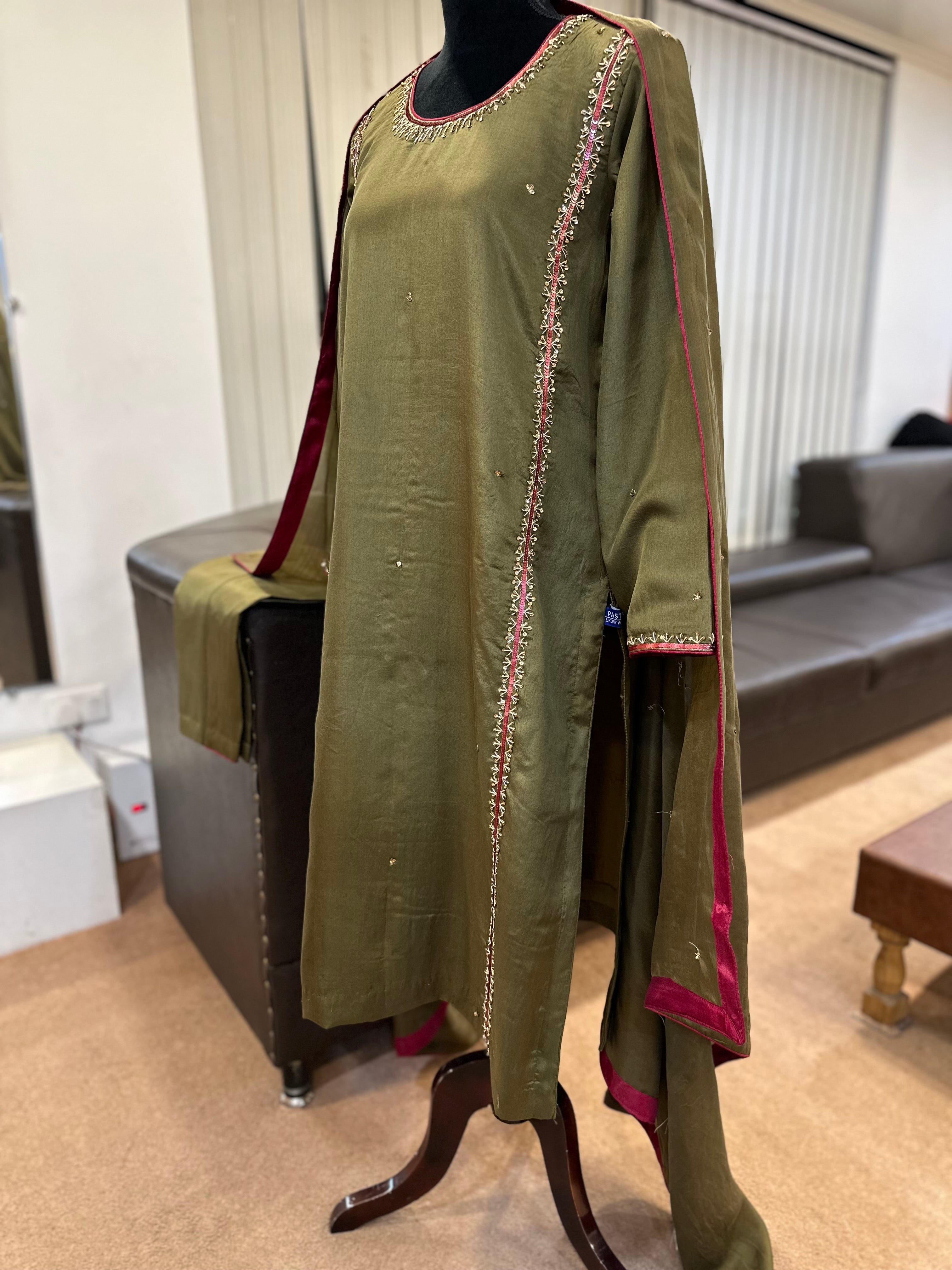 Puresilk handwork suit