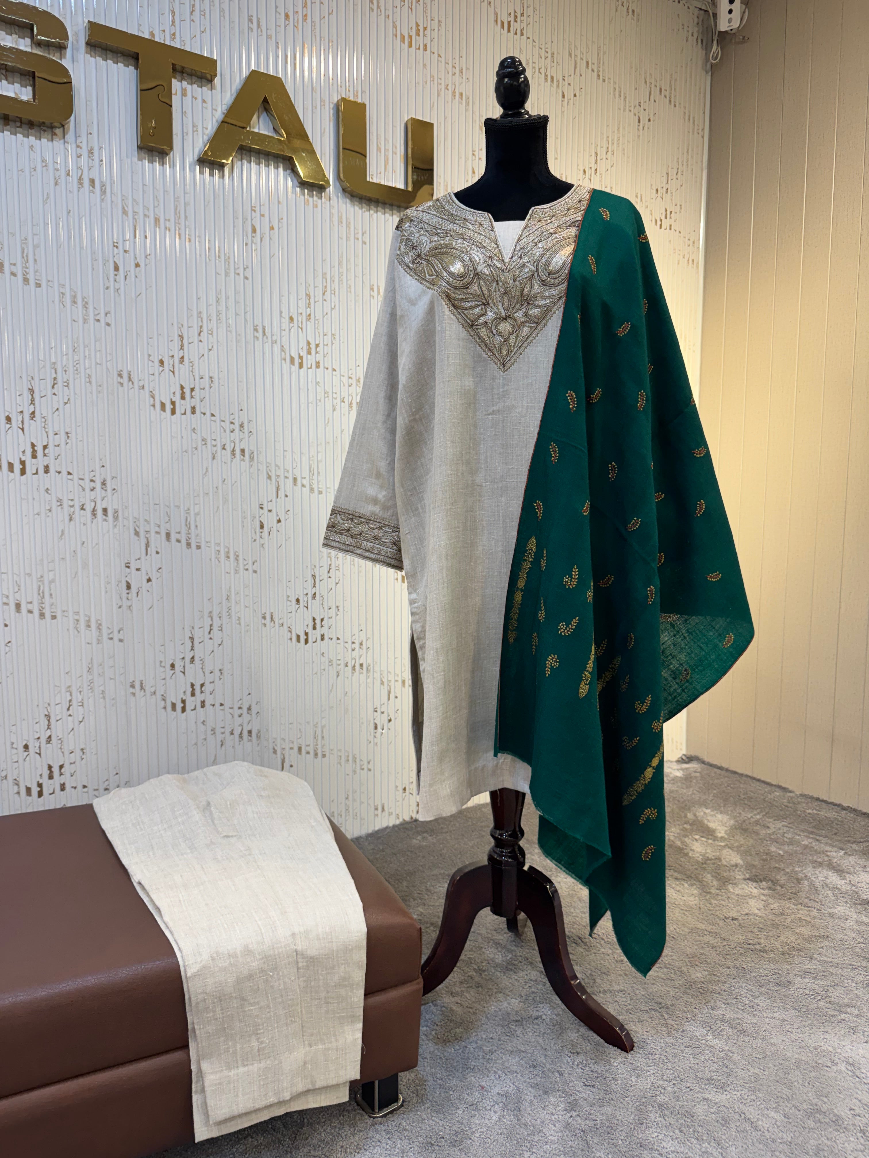 Natural Pashmina Blend 2pc with Machine Tilla pwb564