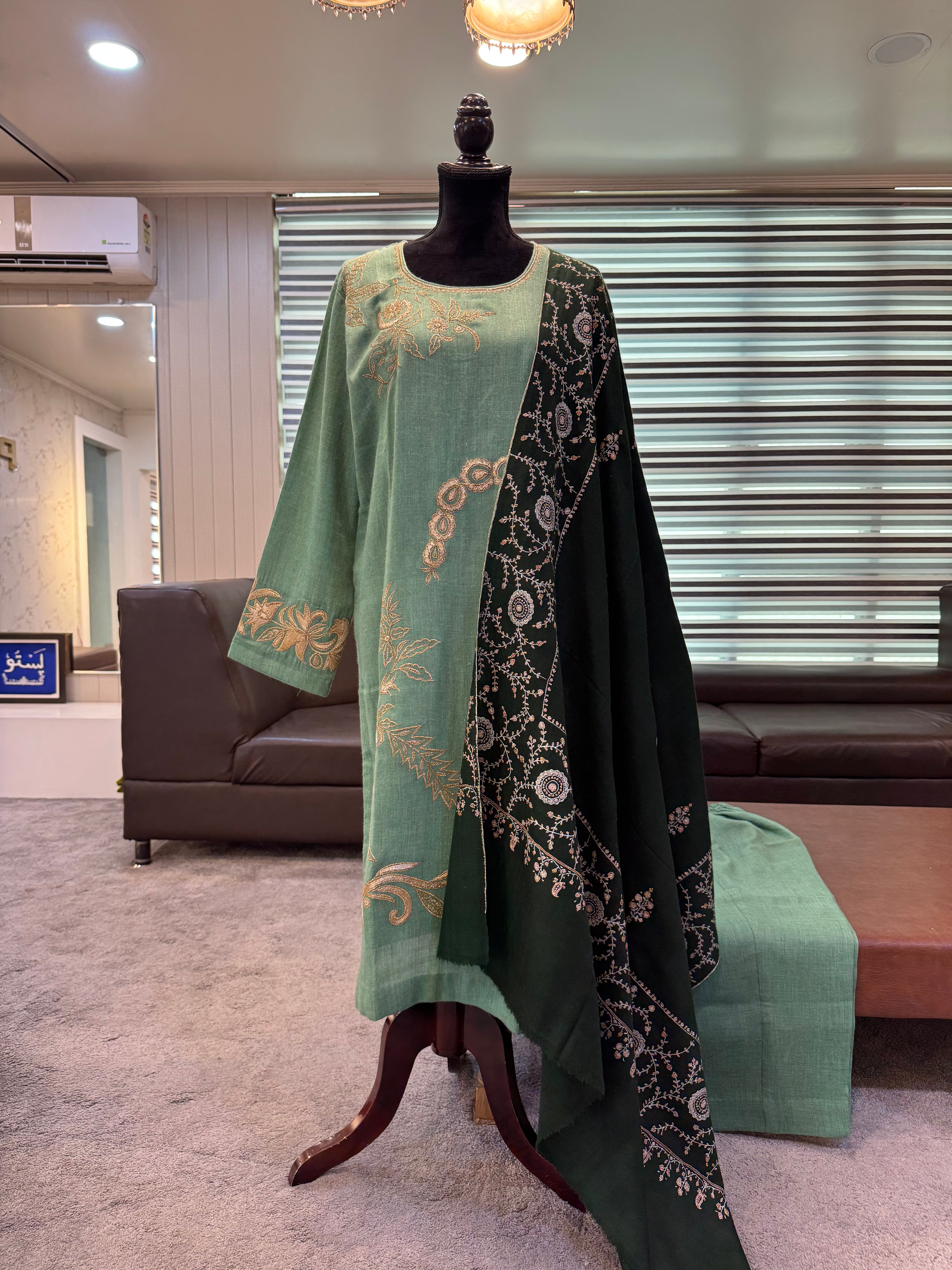 Purepashmina blend 2 piece green