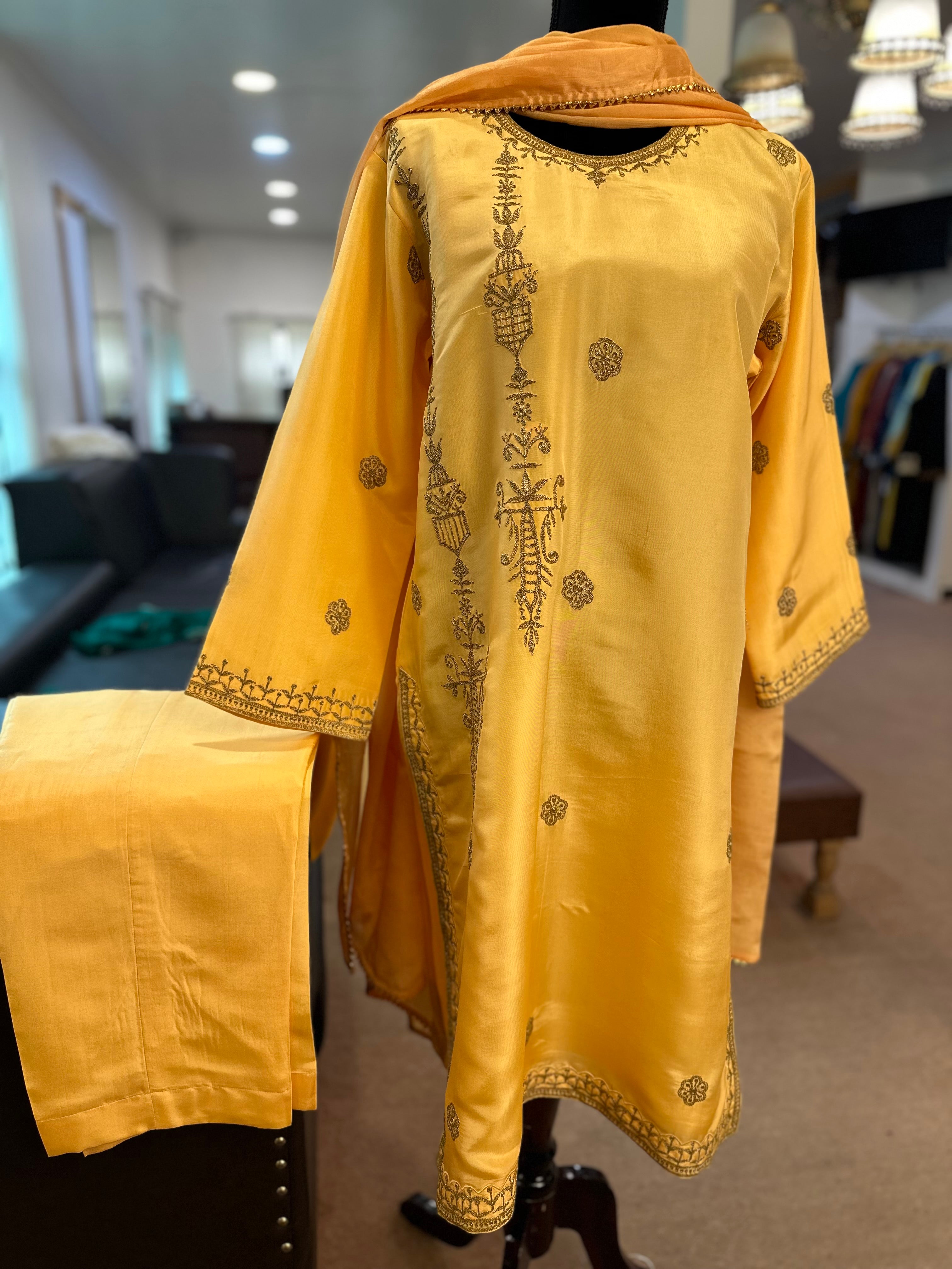 Upada silk tilla kurta set mtks702