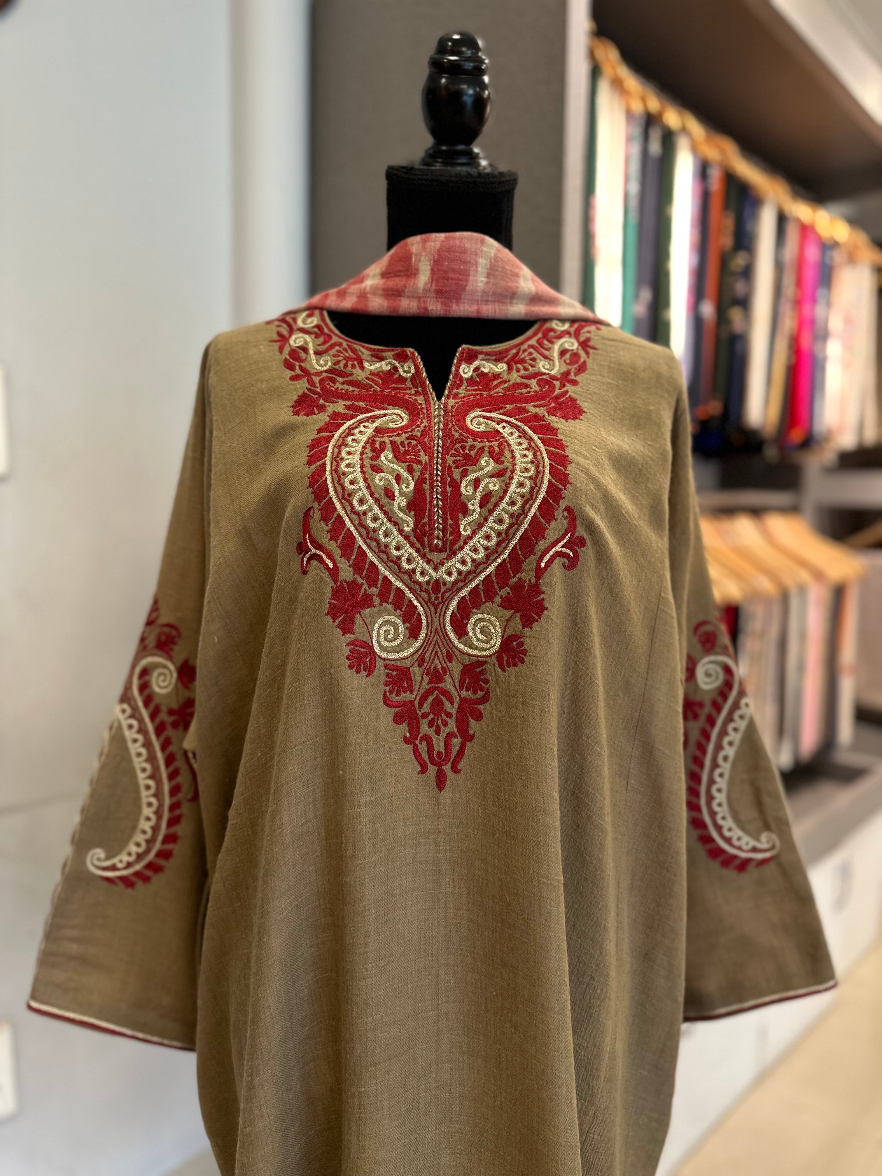 Purepashmina blend 2 piece pehran set pwb499