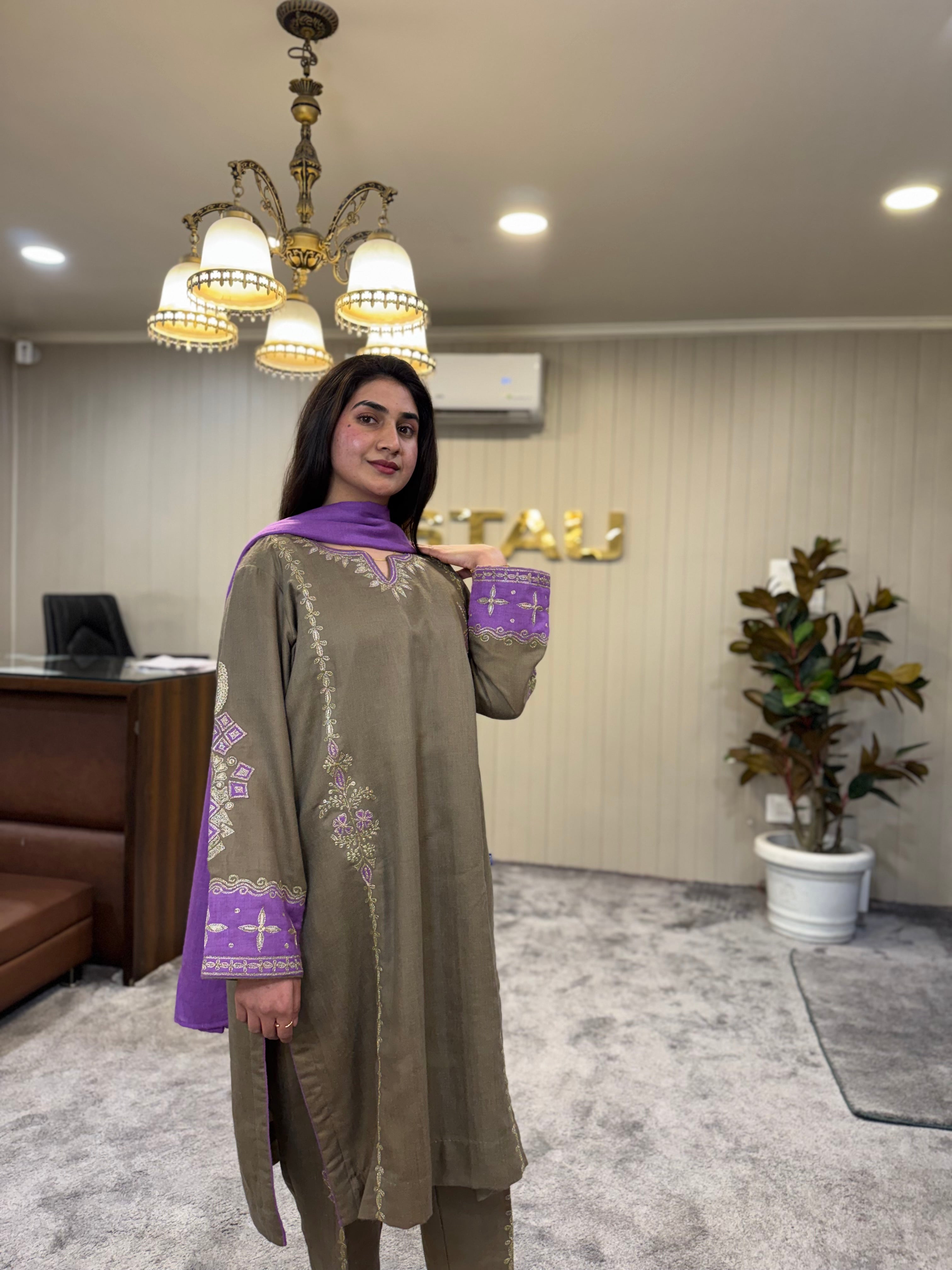 Purepashmina blend 3 piece pwb572