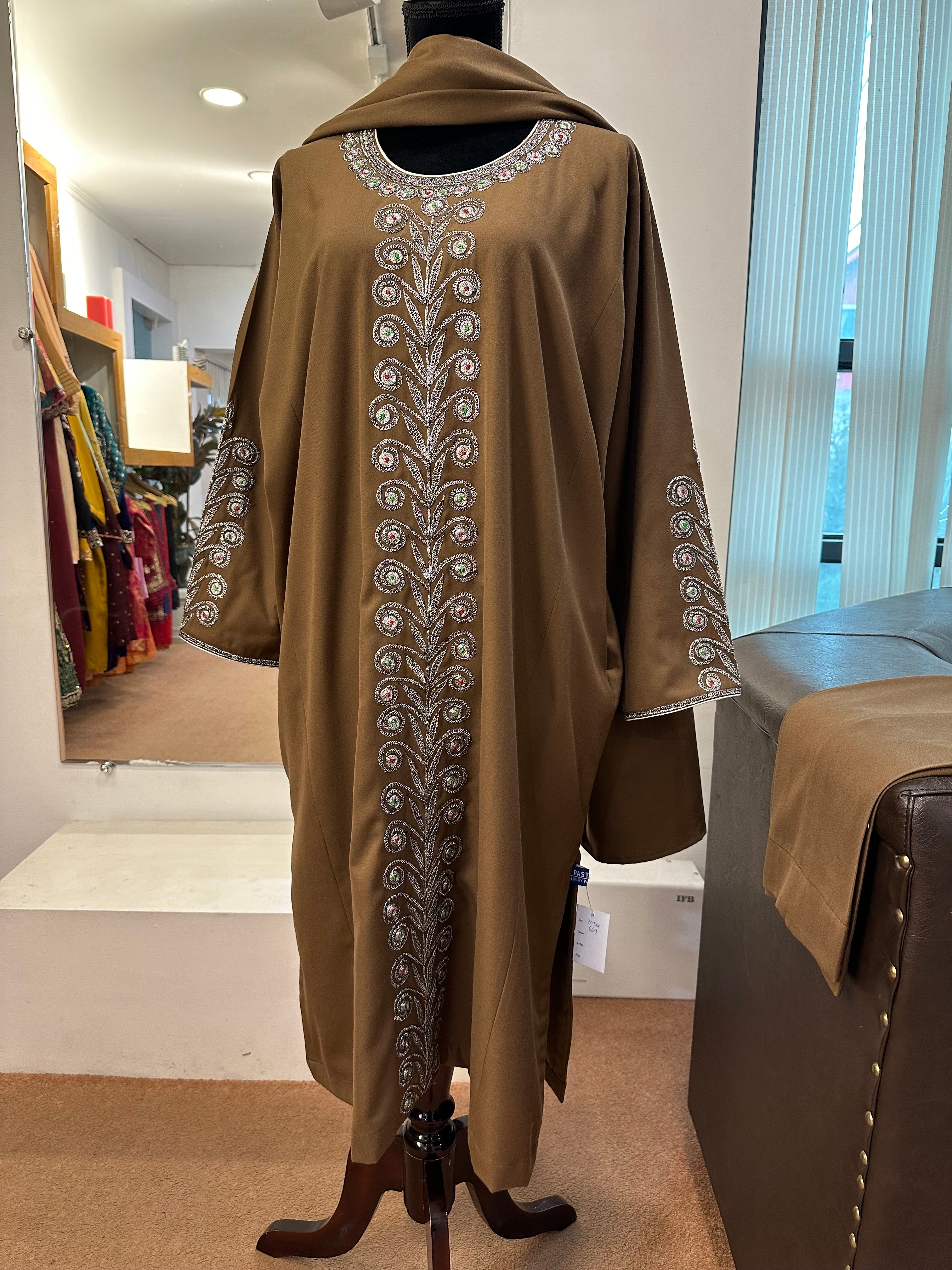 Tilla pheran set mtks669