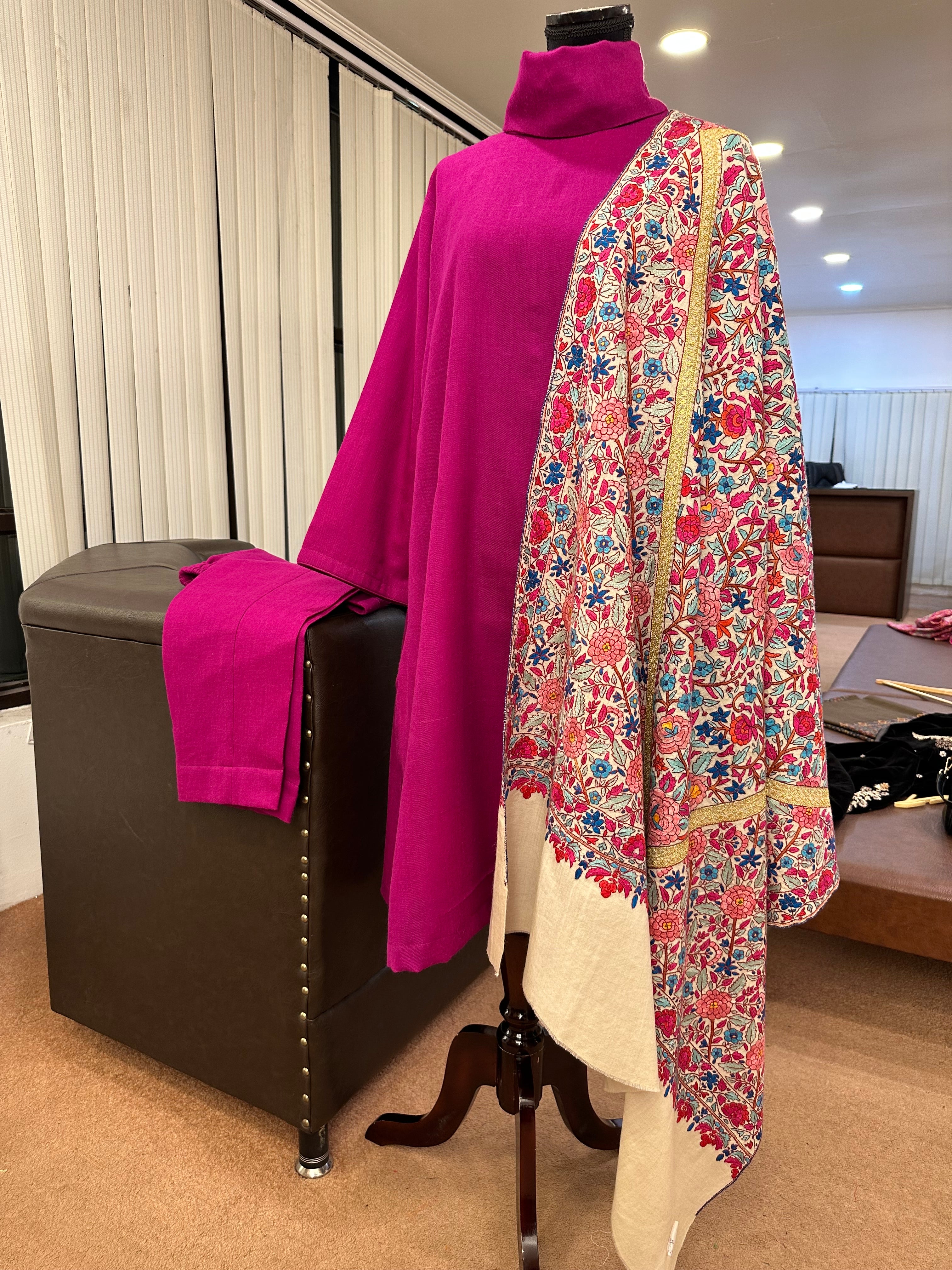 Purepashmina 2 piece set pwb272