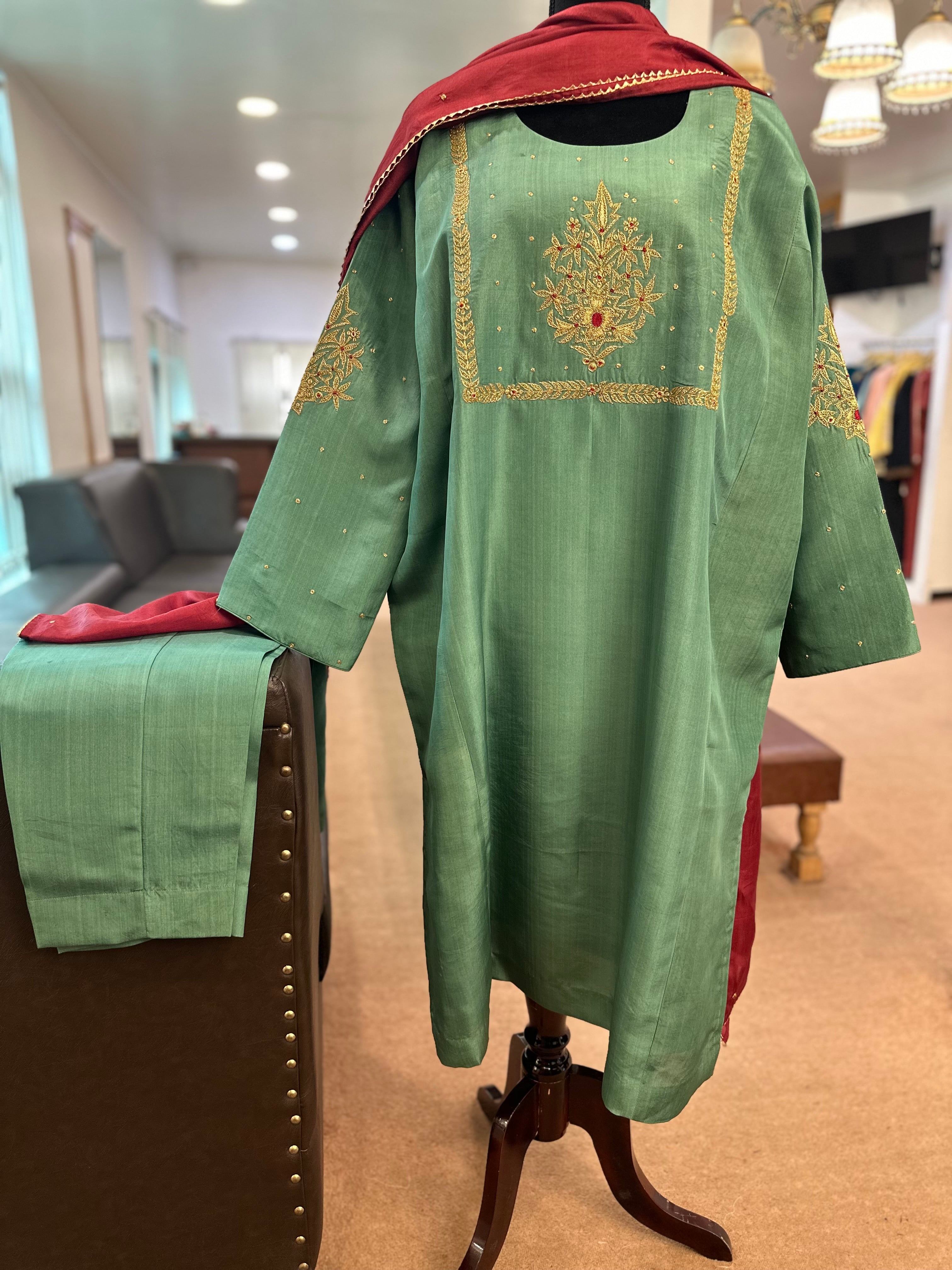 Puresilk pheran set mtks691