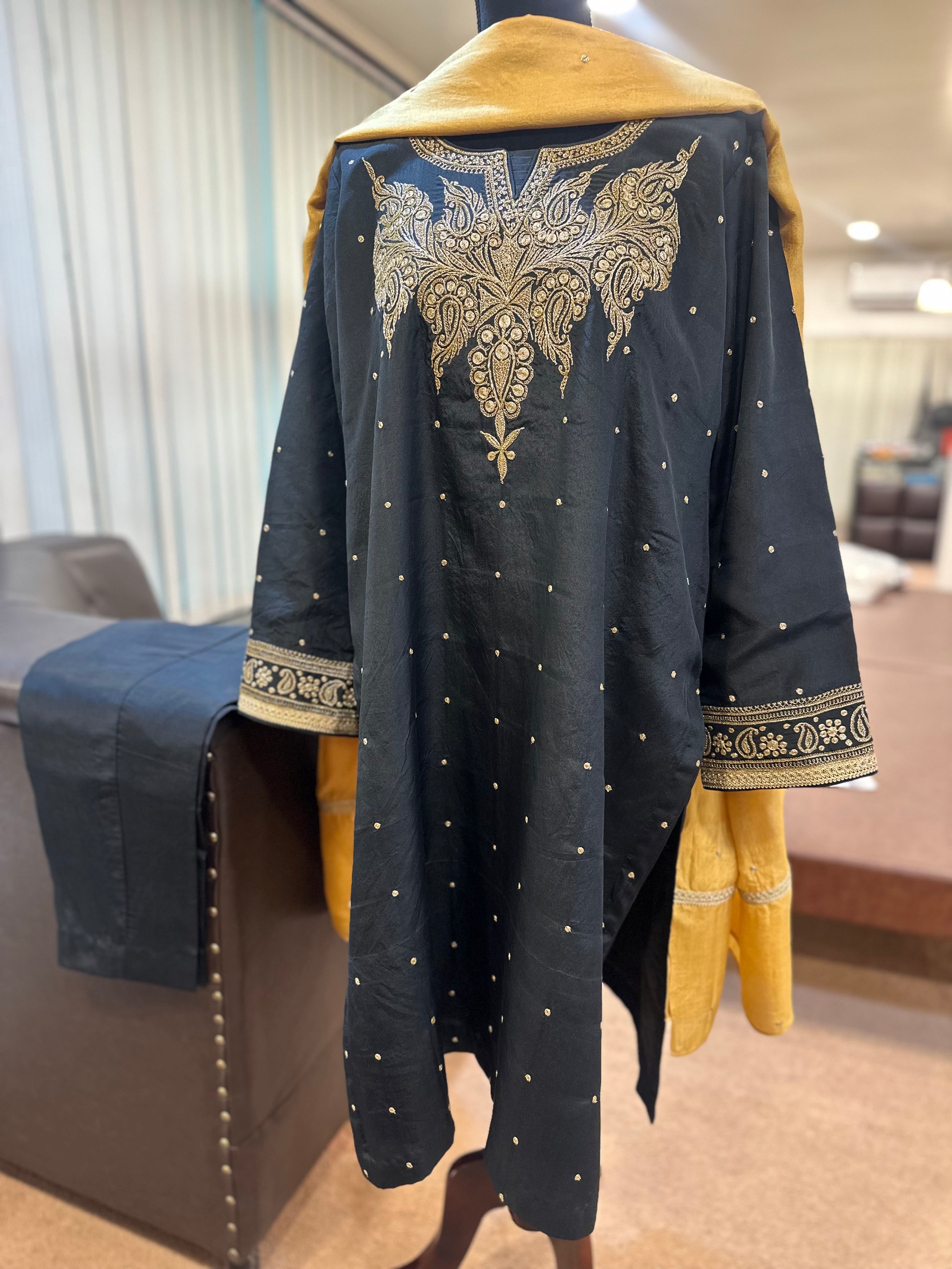 Puresilk 3 piece suit mtks838