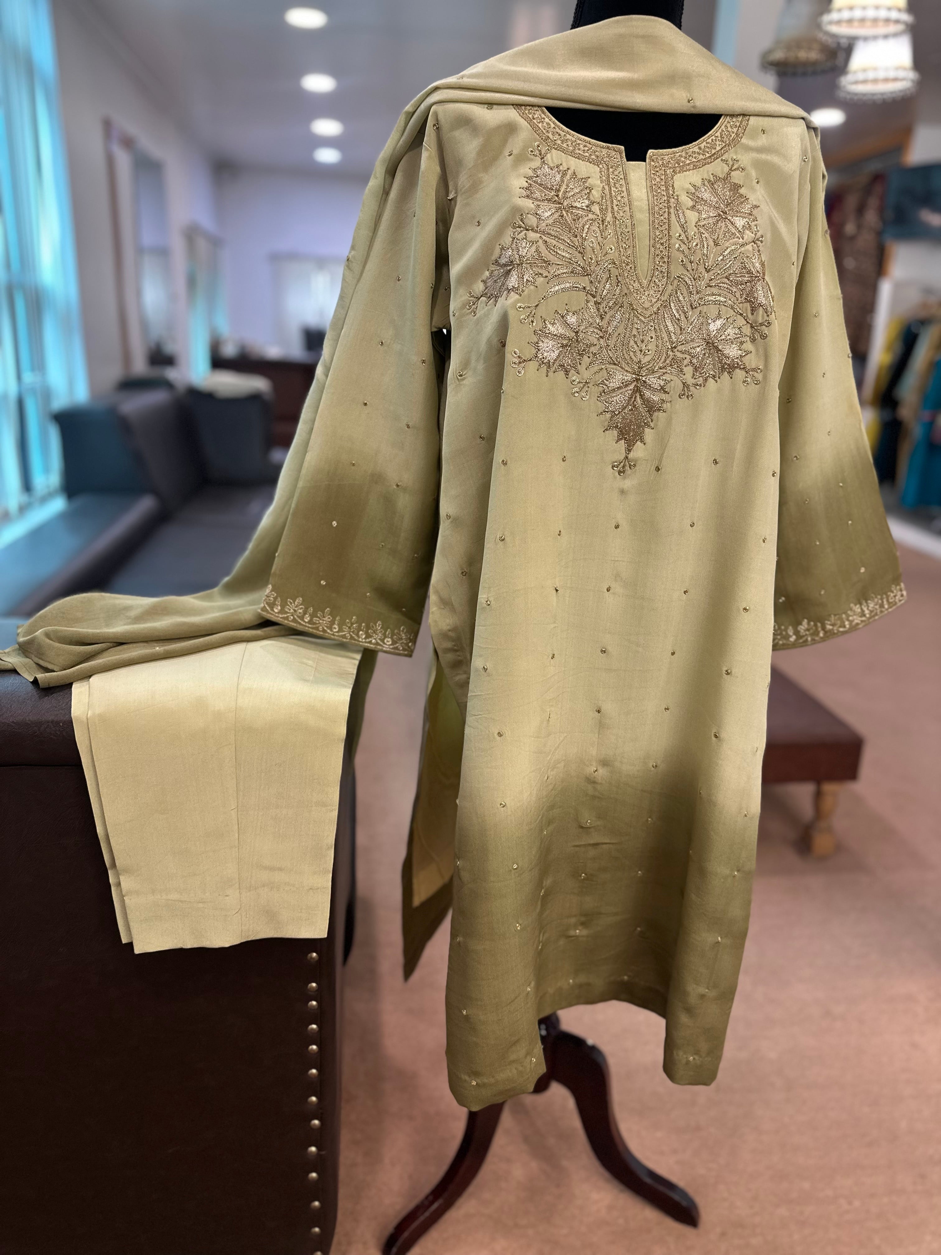 Purecrepe tillawork kurta set mtks814