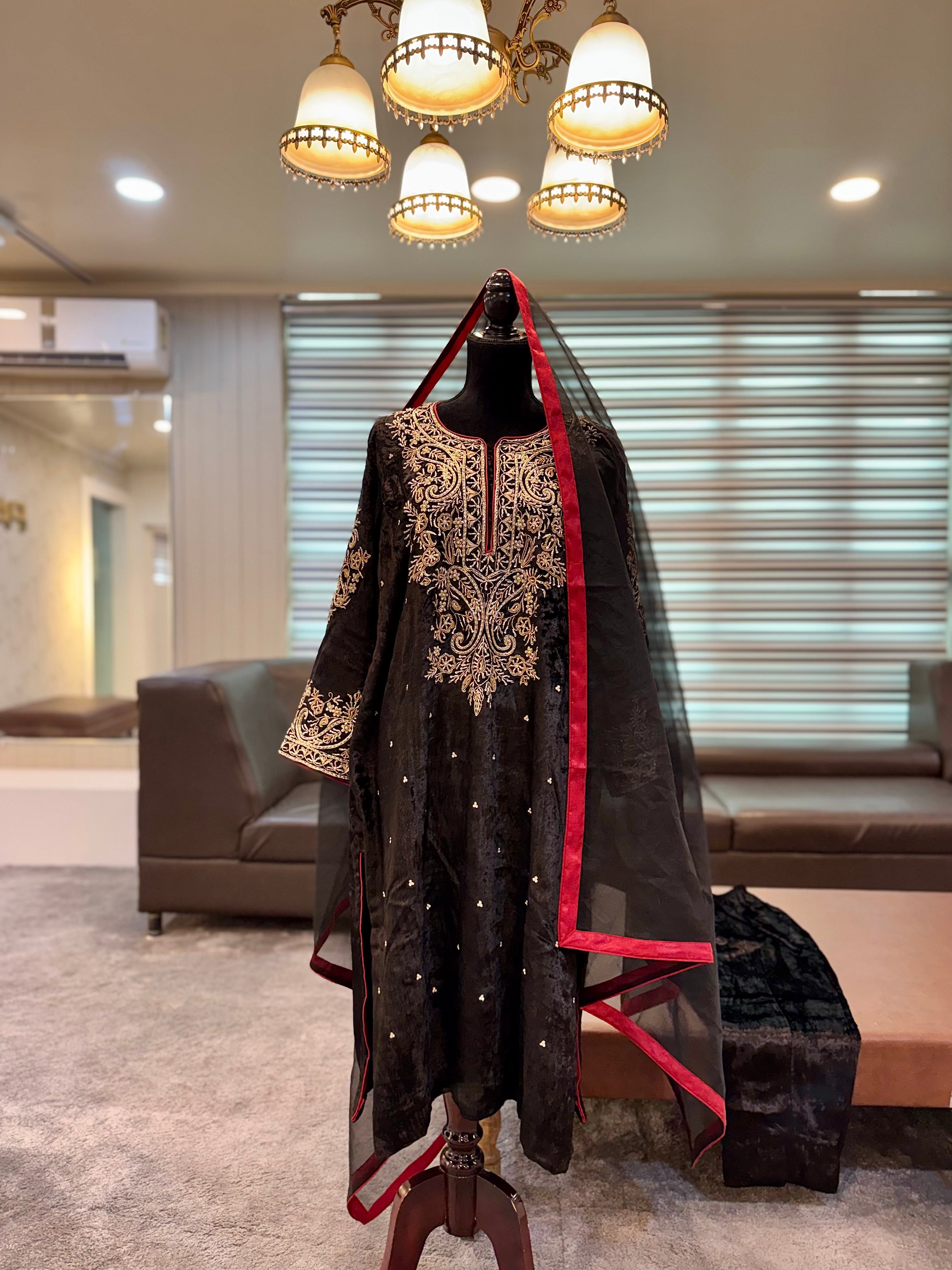 Velvet 3 piece kurta set pbks126