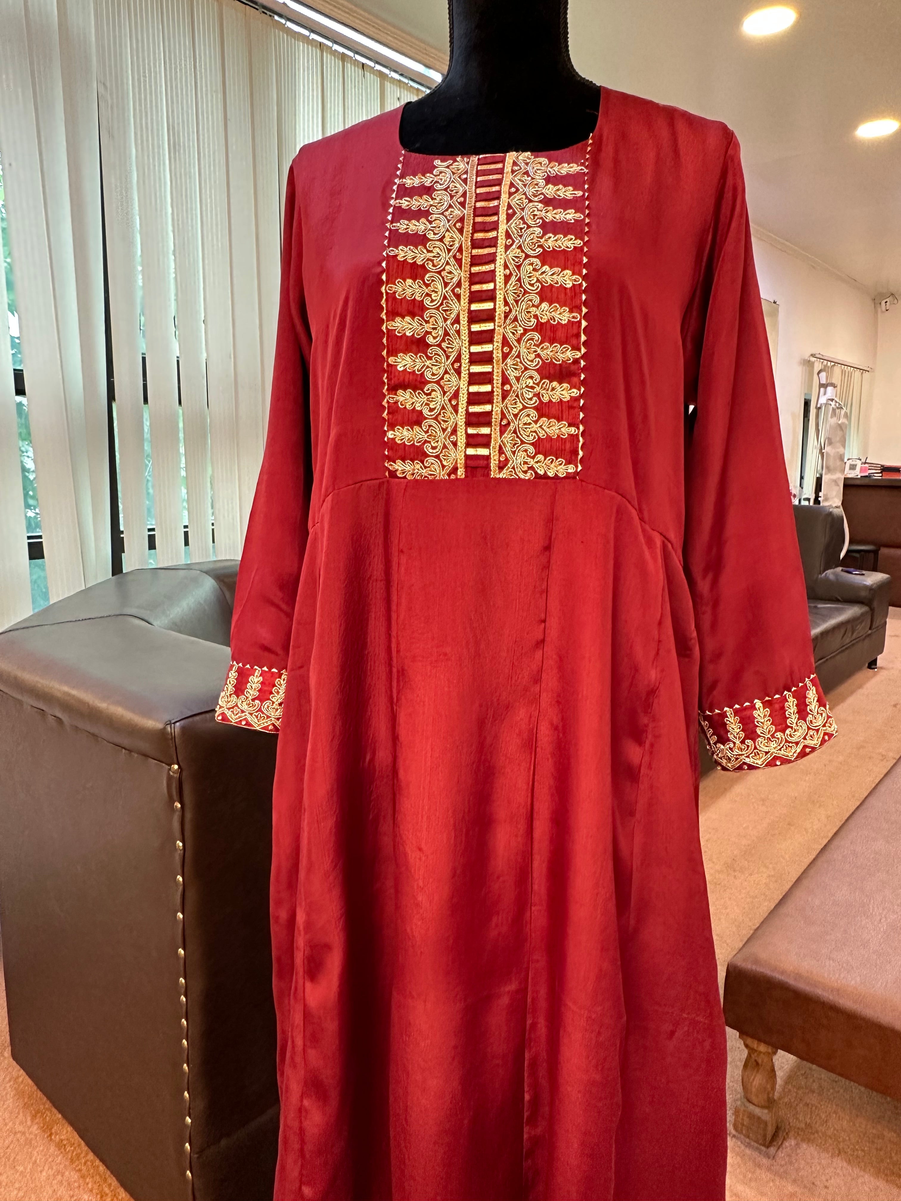 Puresilk gown Pbks619