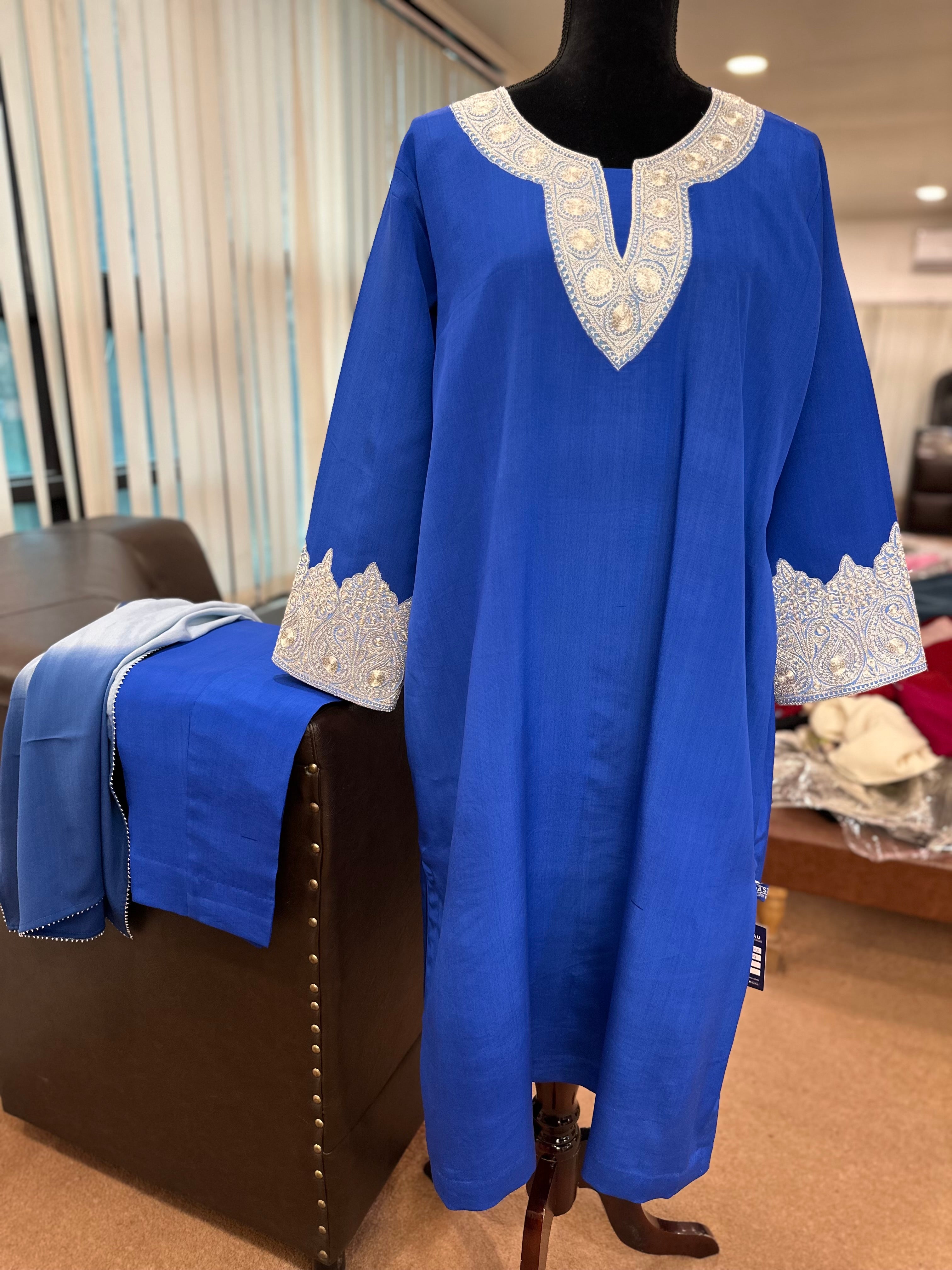 Handtilla purecrepe 3 piece suit pbks909