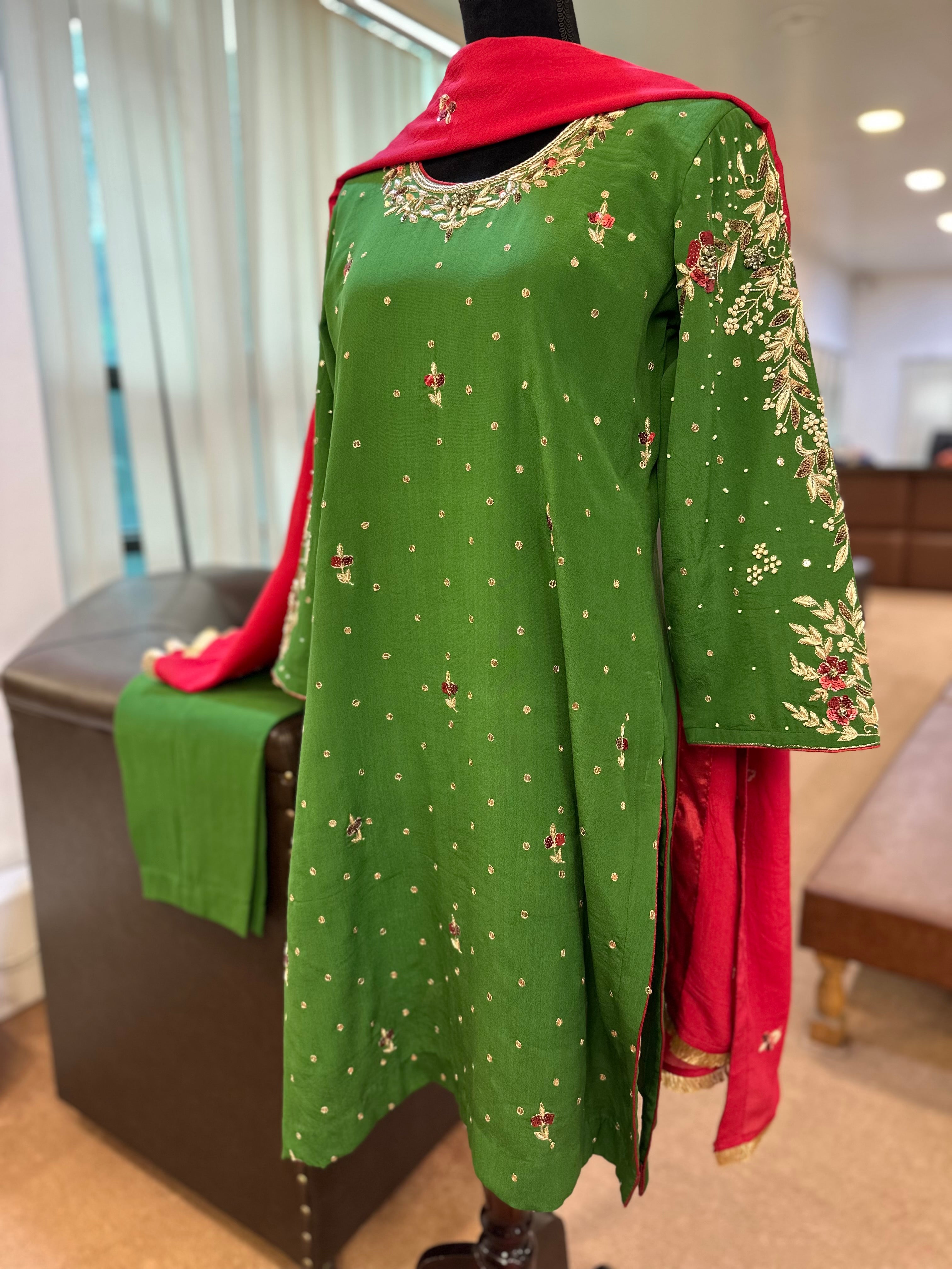 Purecrepe 3 piece suit