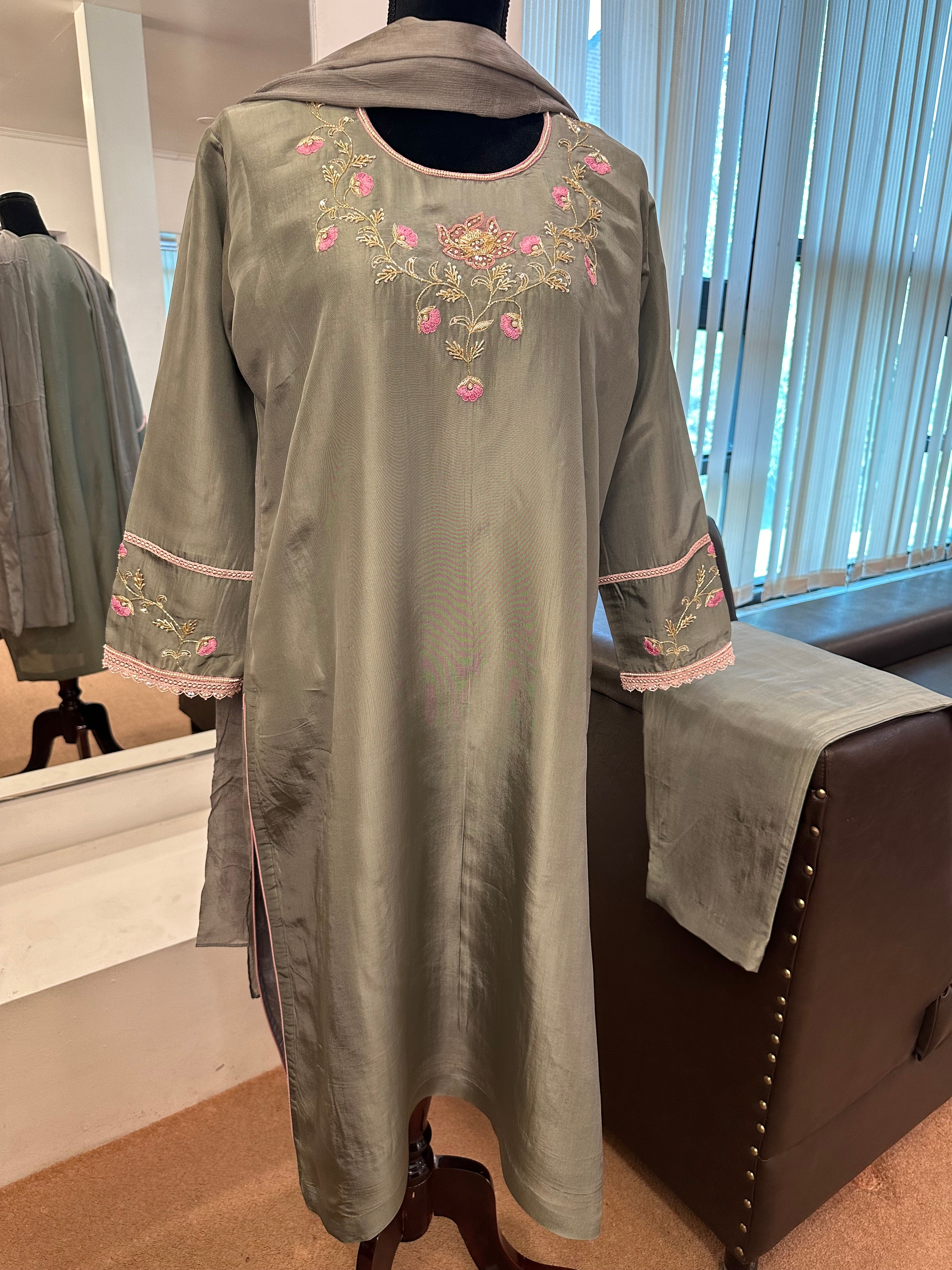 Handwork upada silk 3 piece suit pbks794