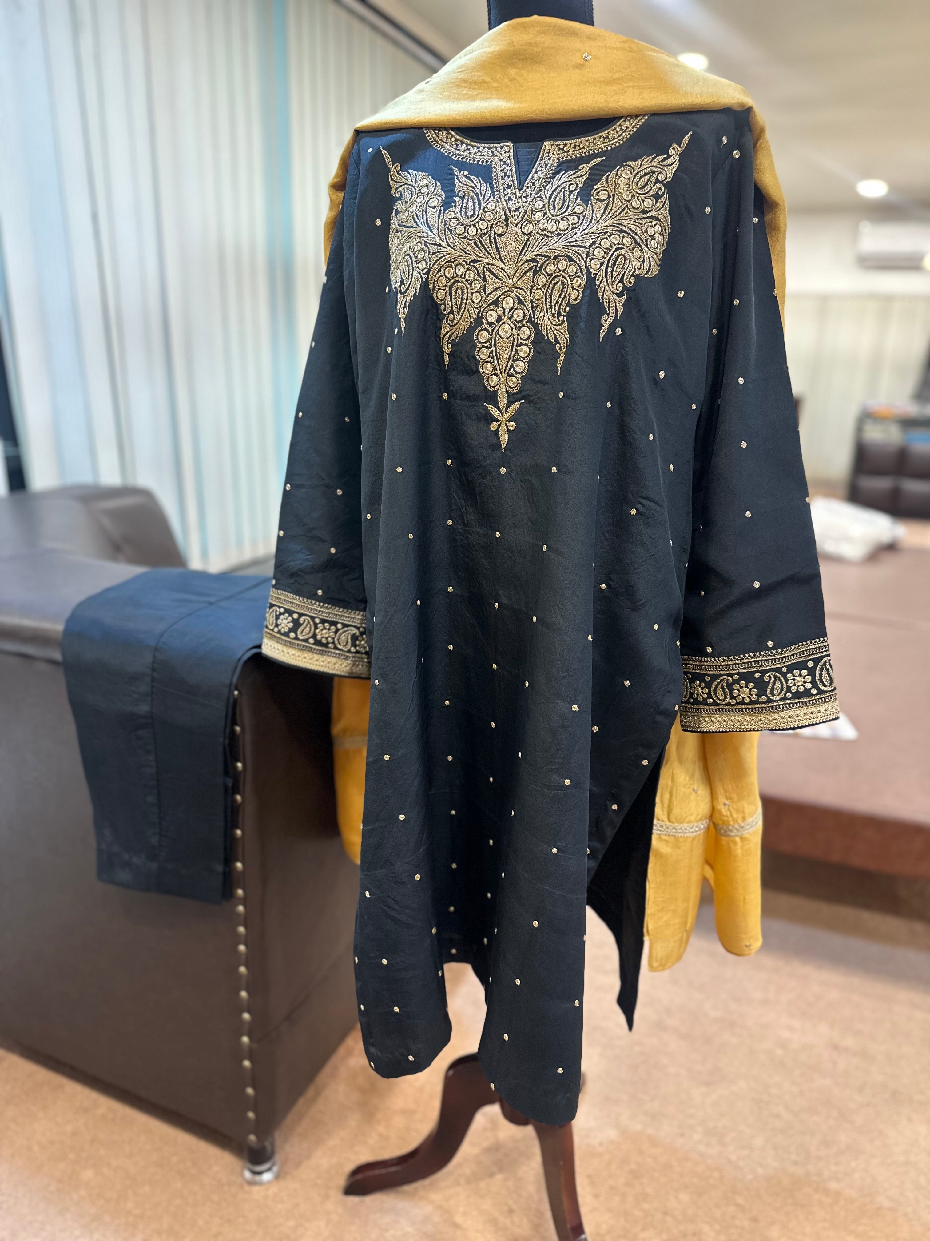 Puresilk 3 piece suit mtks838