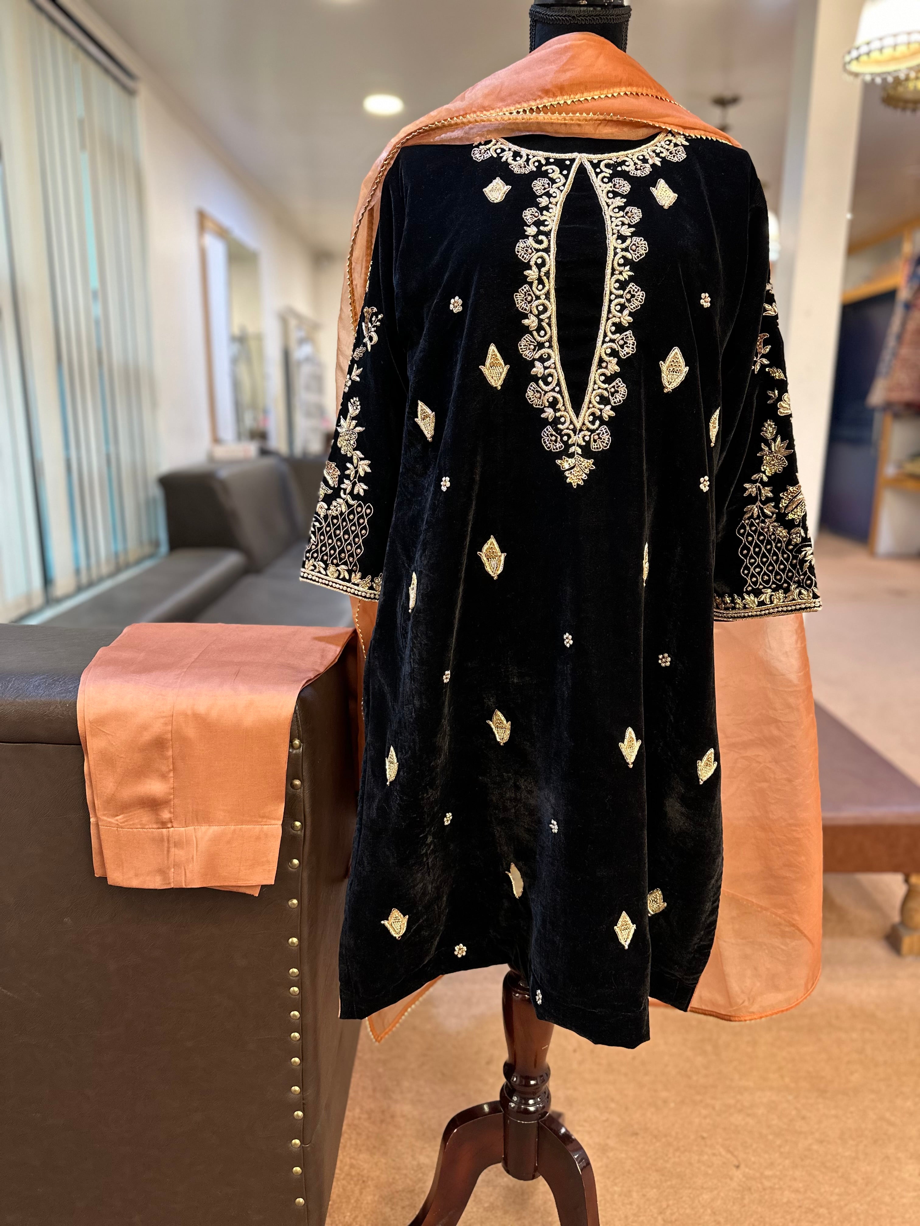 Handembrodiered kurta set pbks782