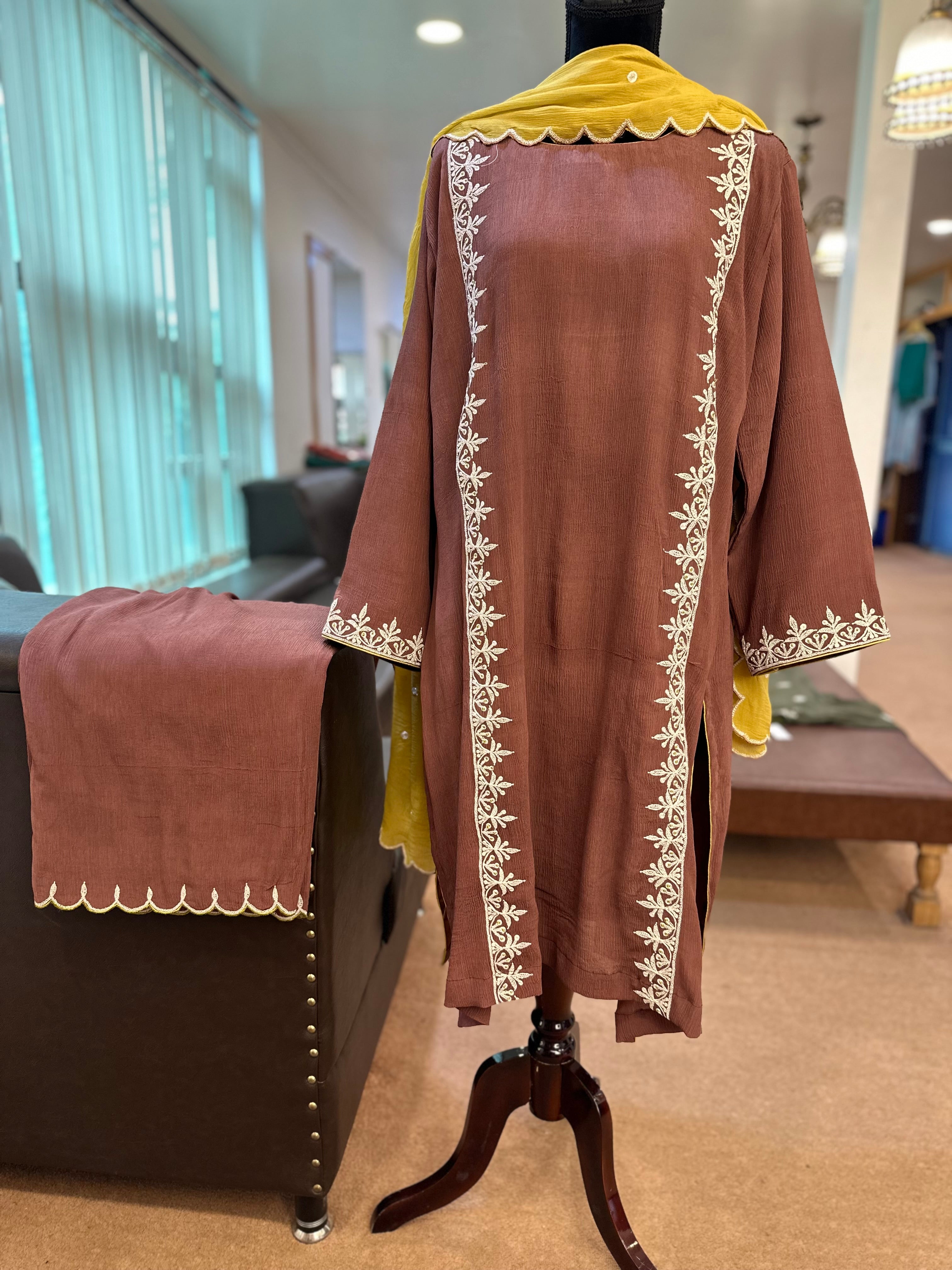 Pure chiffon tilla work suit mtks766