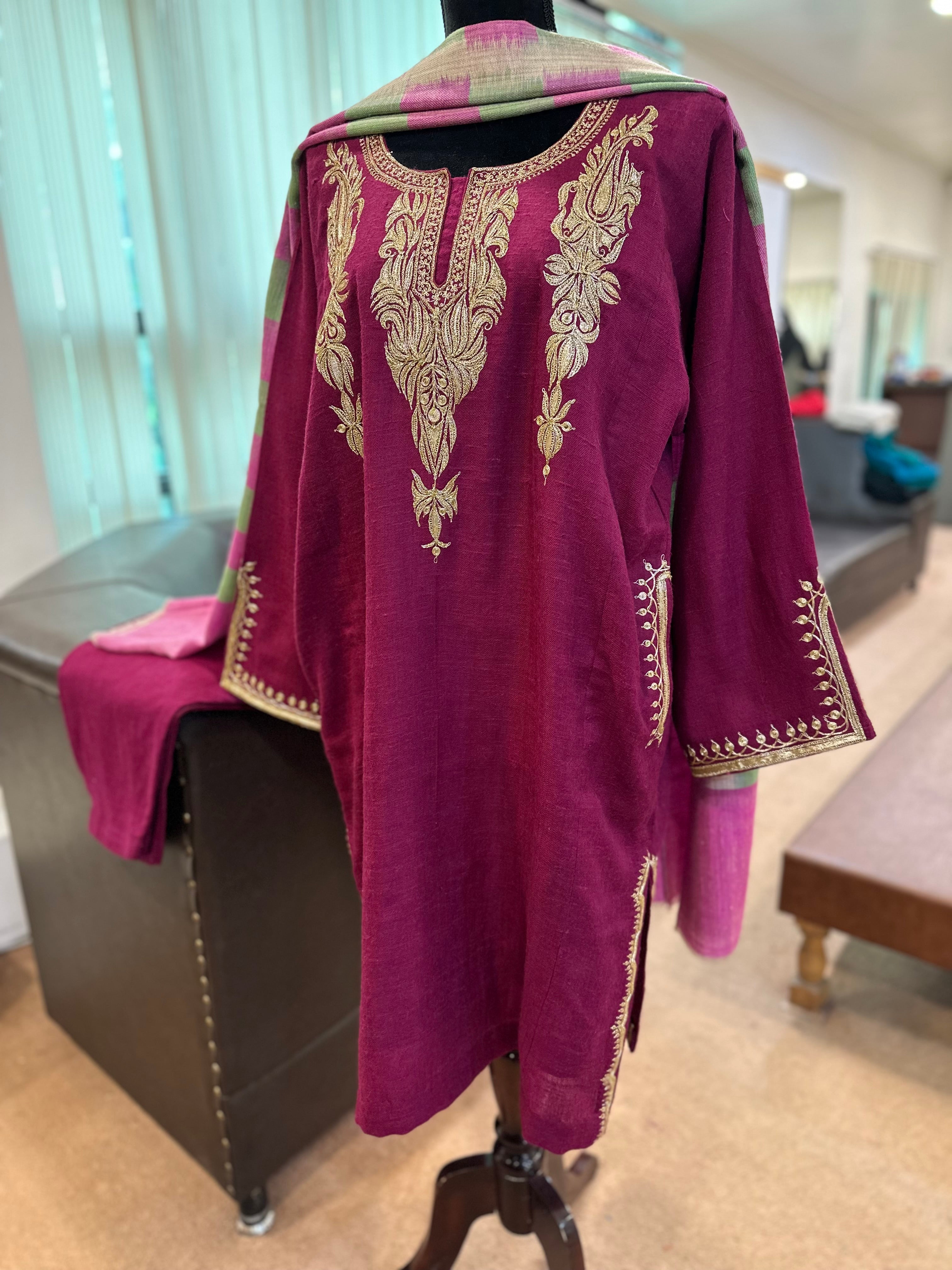 Purepashmina blend 2 piece pheran set