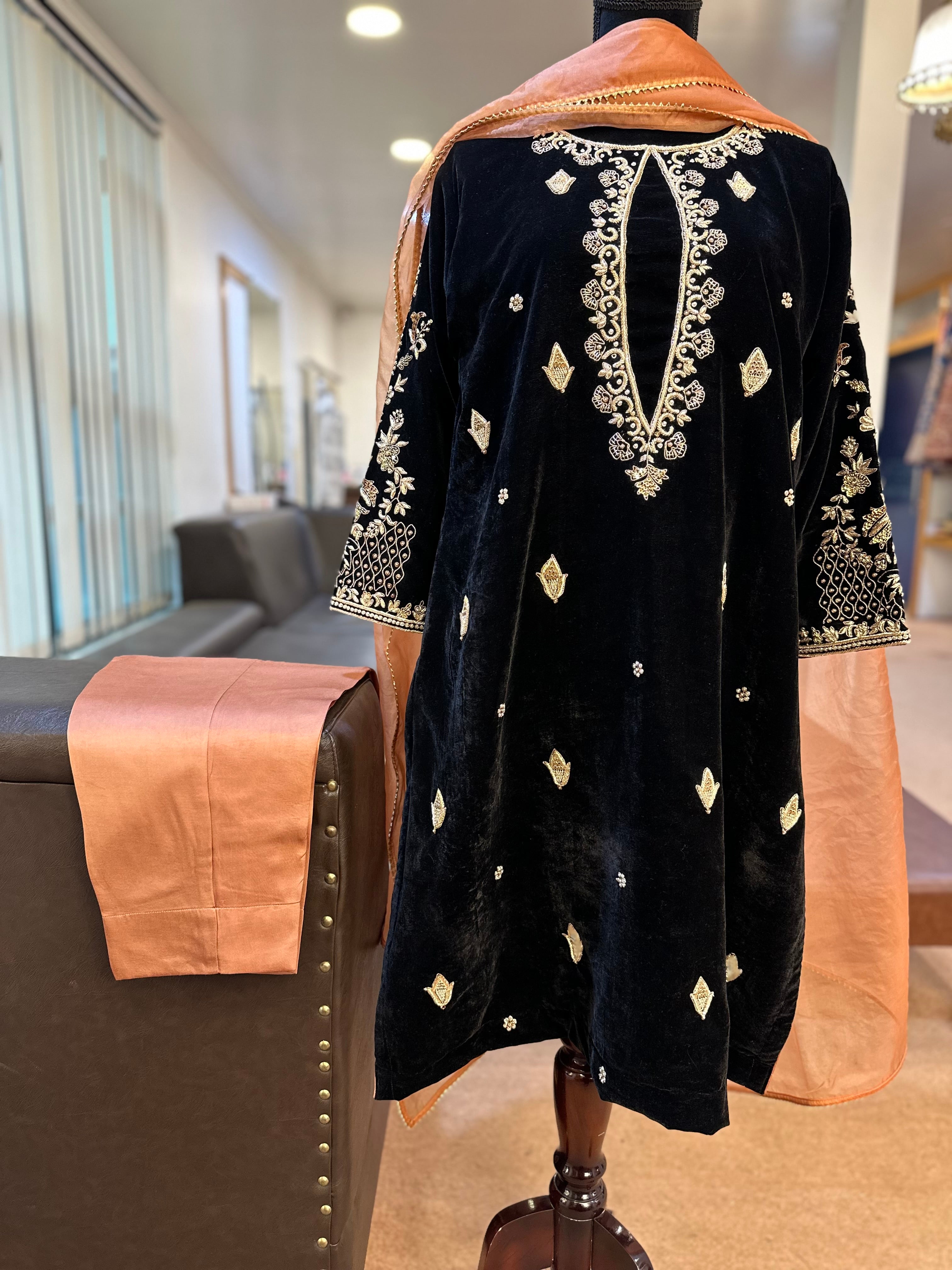 Handembrodiered kurta set pbks782