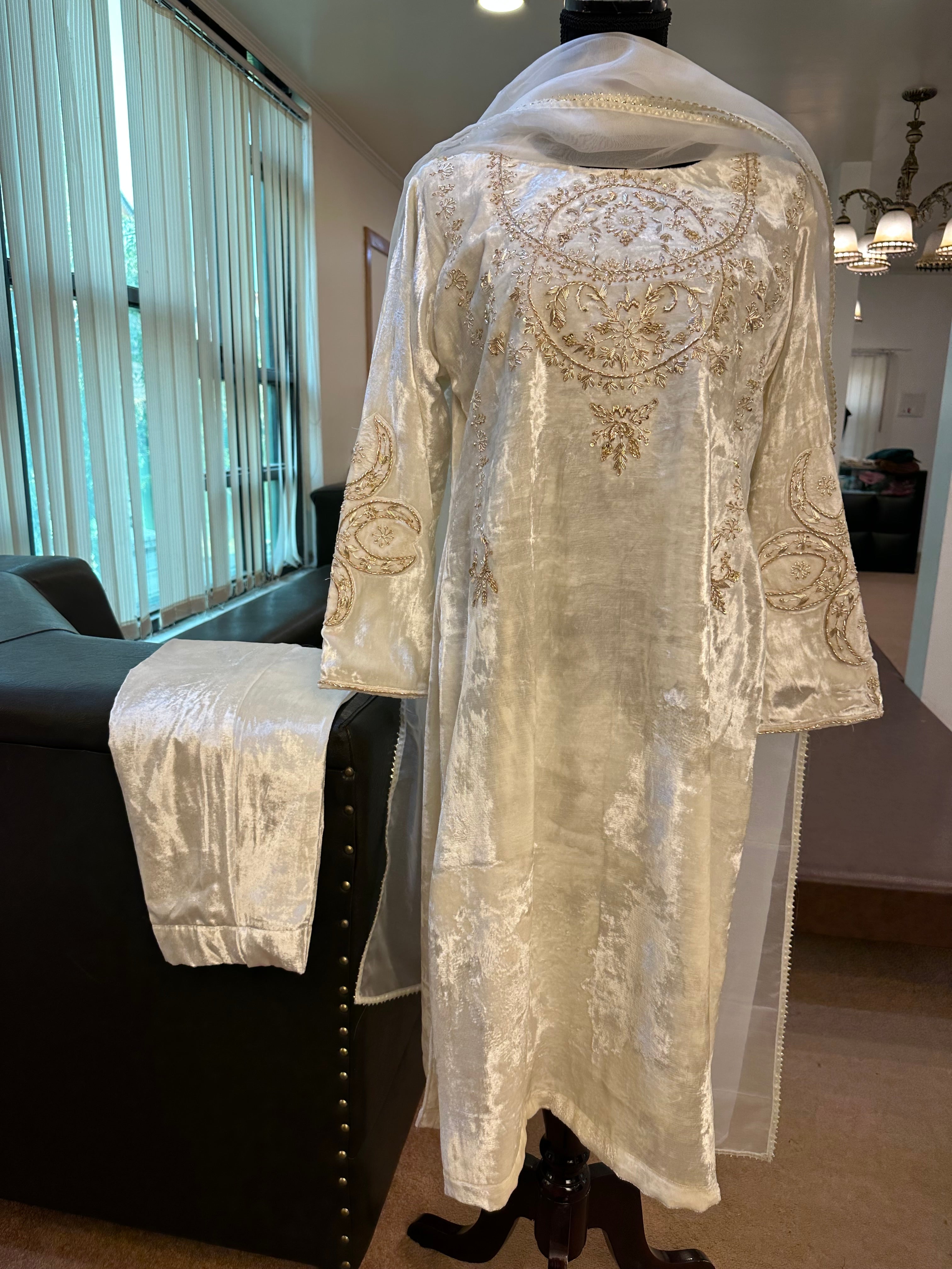 Handwork Velvet kurta set