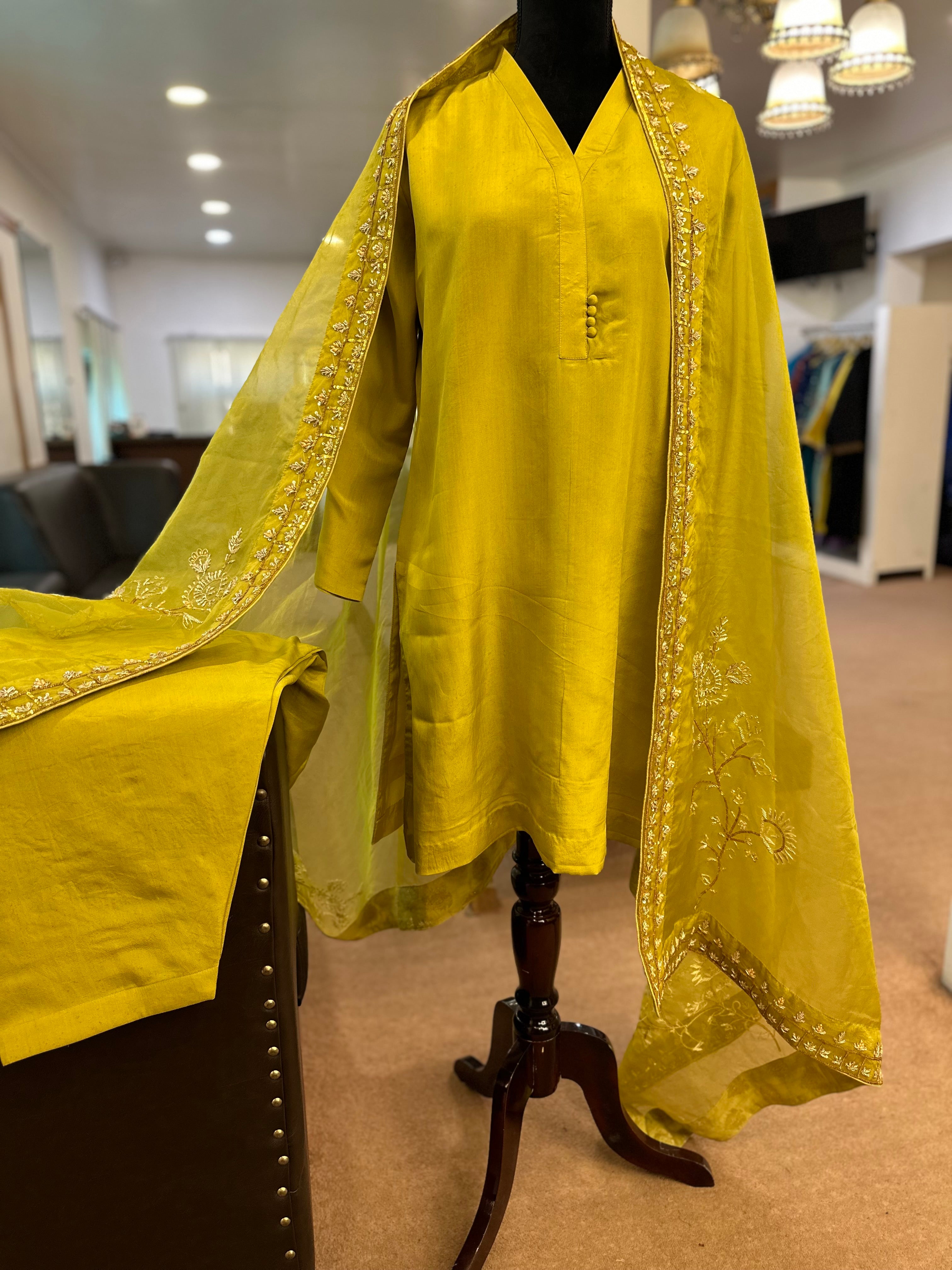 Handwork dupatta with kurta set