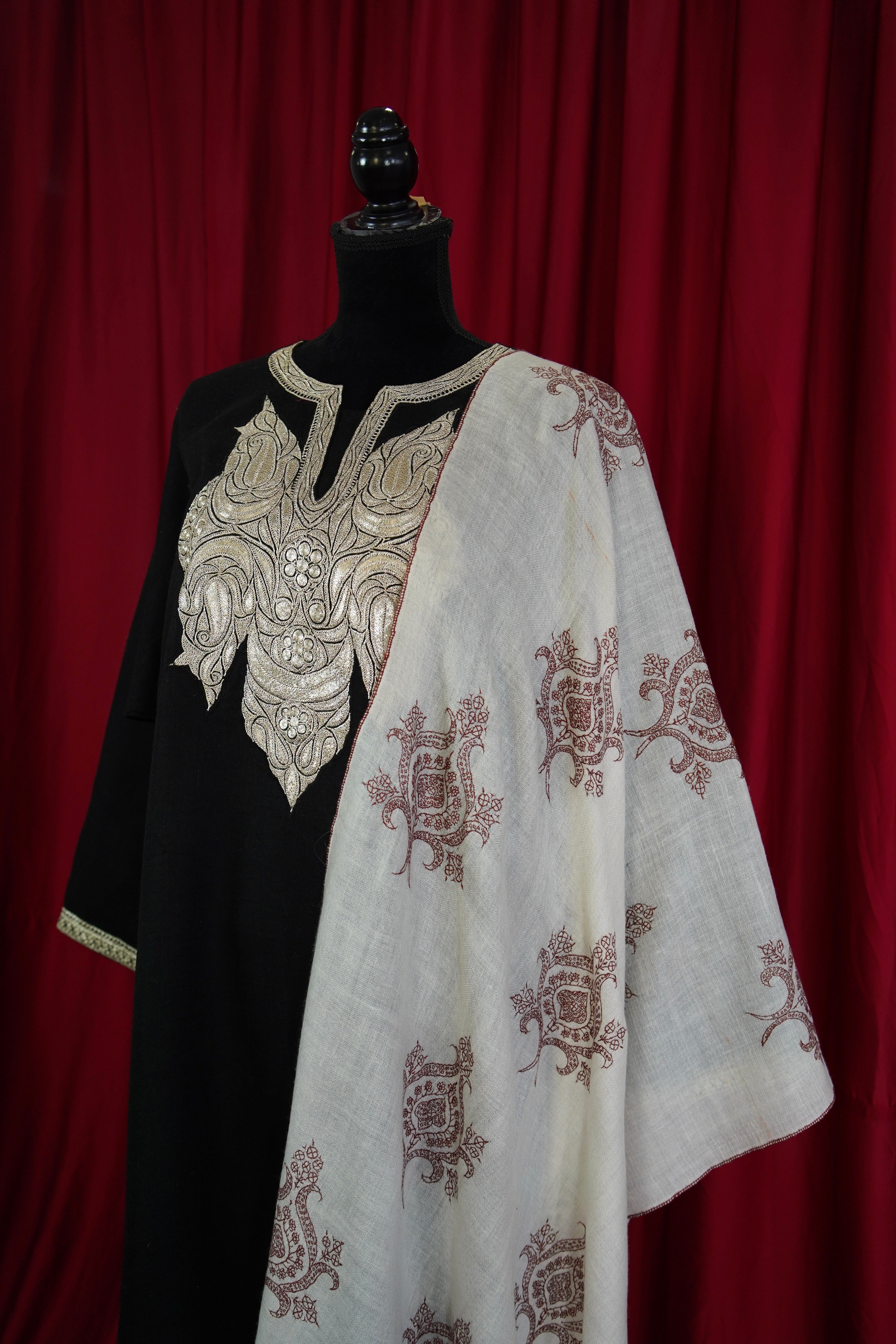 Purepashmina blend 2 pc pheran set