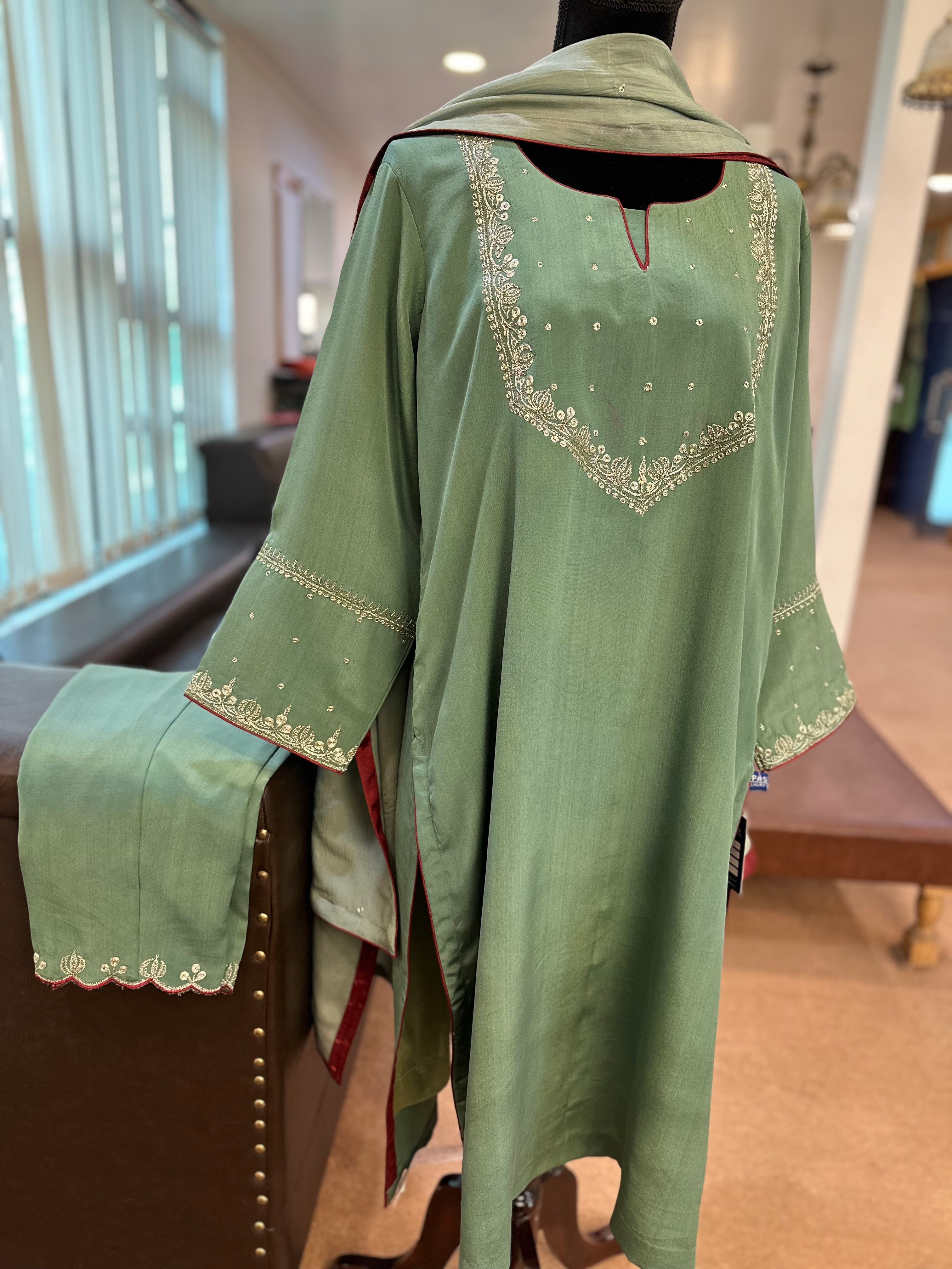 Purecrepe tillawork kurta set mtks786