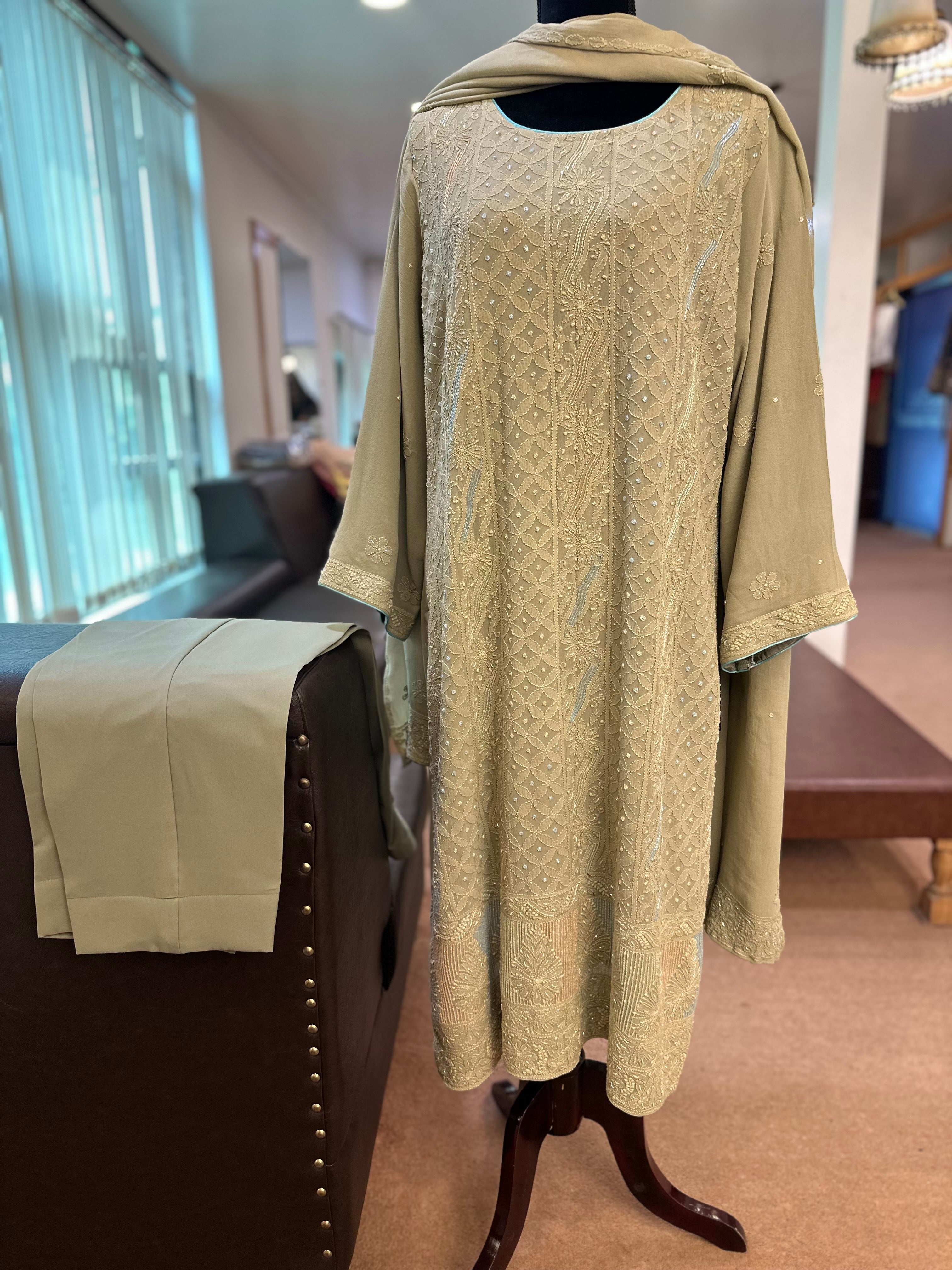 Handwork chickenkari suit pbks863