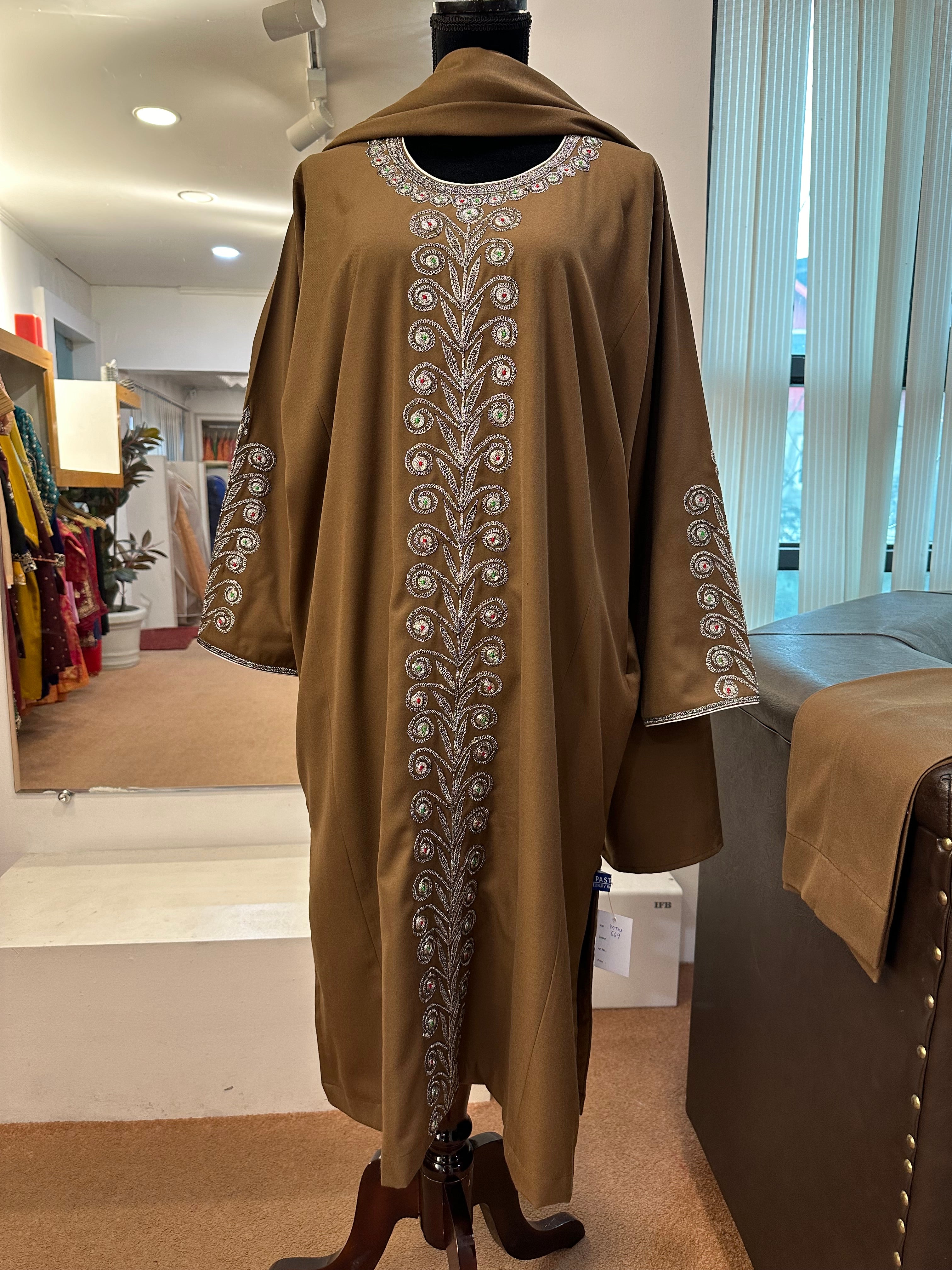 Tilla pheran set mtks669