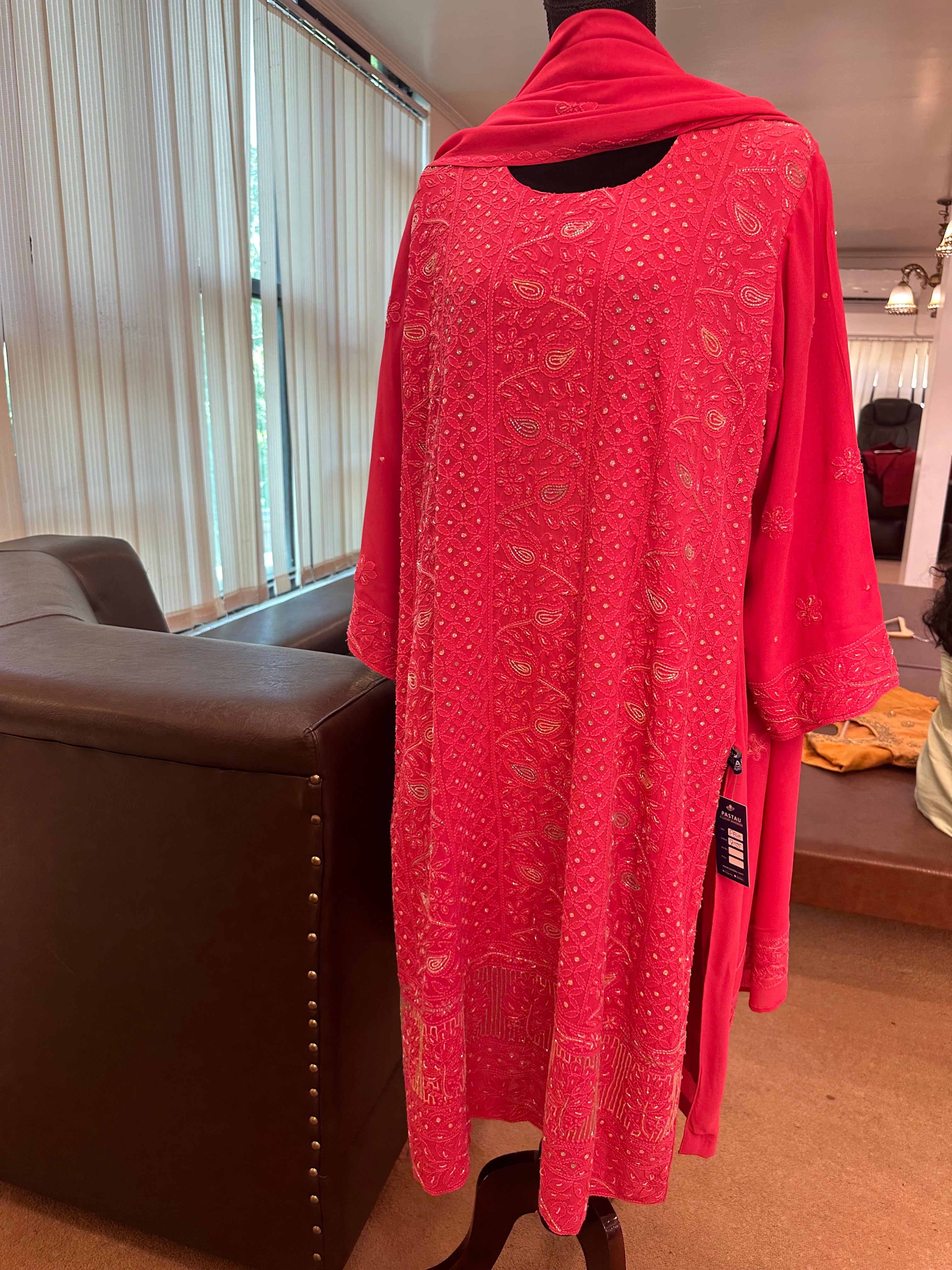 Handembroidered chicken work kurta set pbks855