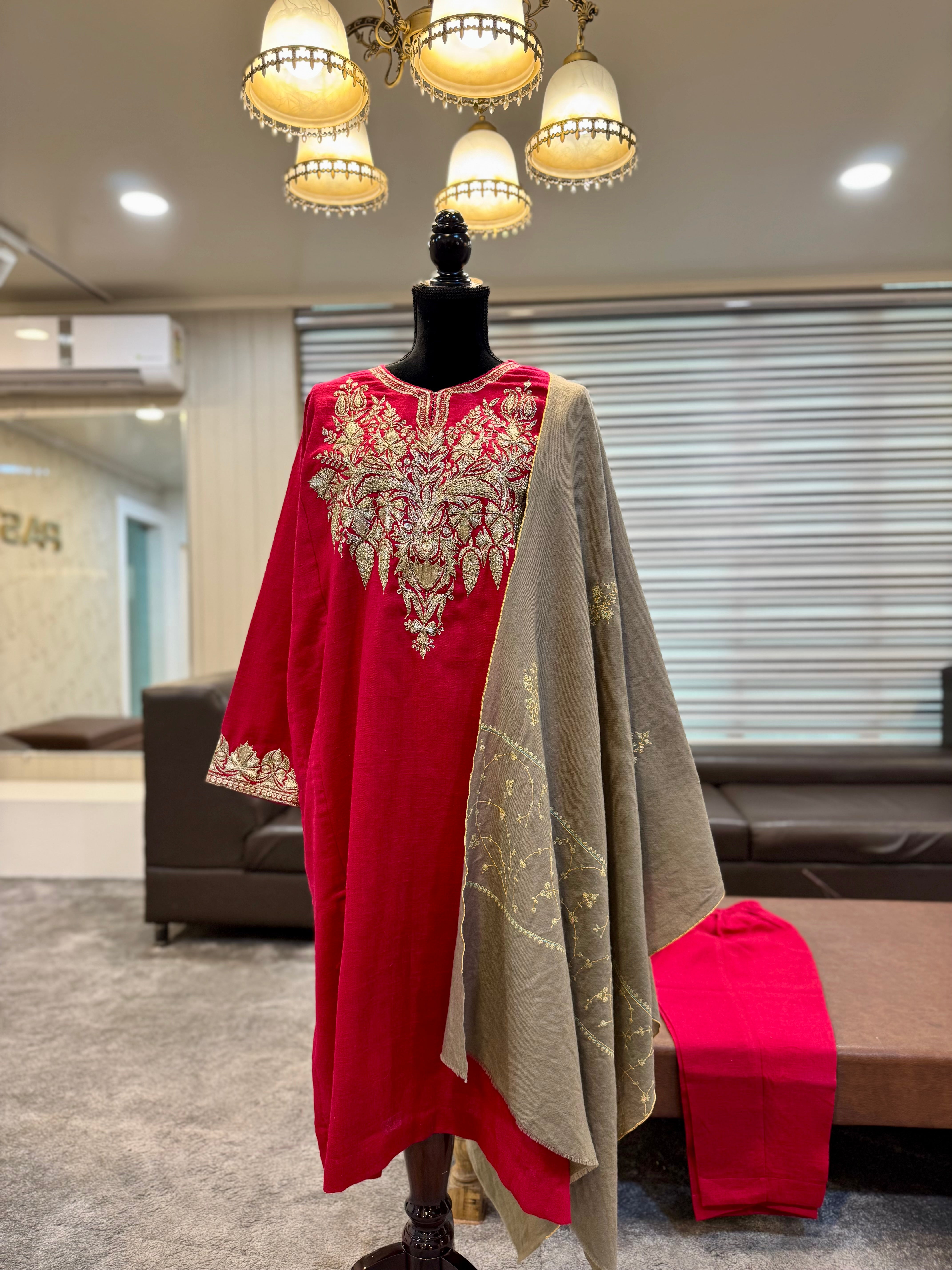 Purepashmina blend 2 piece pheran set pwb563