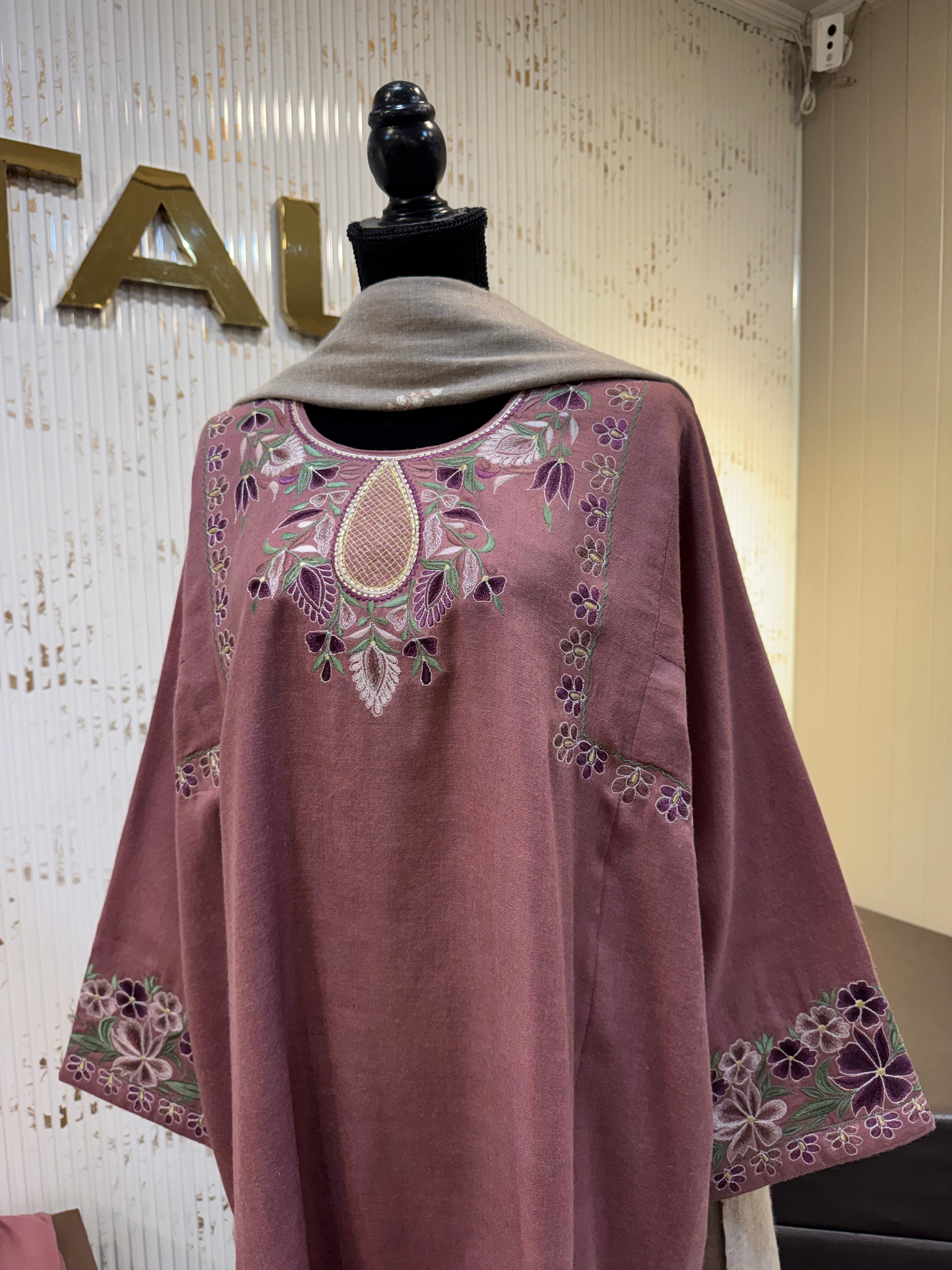 Purepashmina blend 2 pc pheran set pwb643
