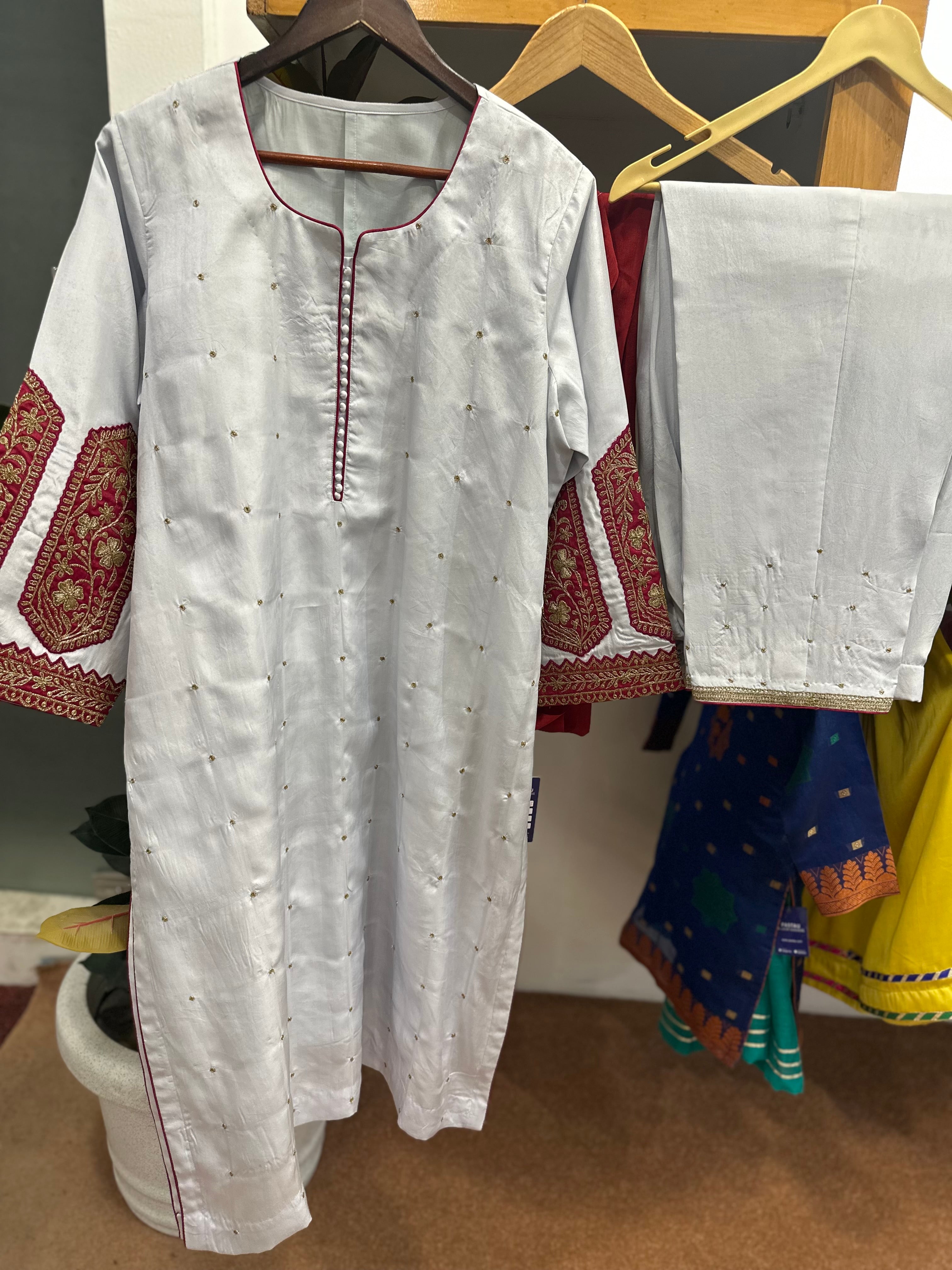 Puresilk 3 piece kurta set mtks822