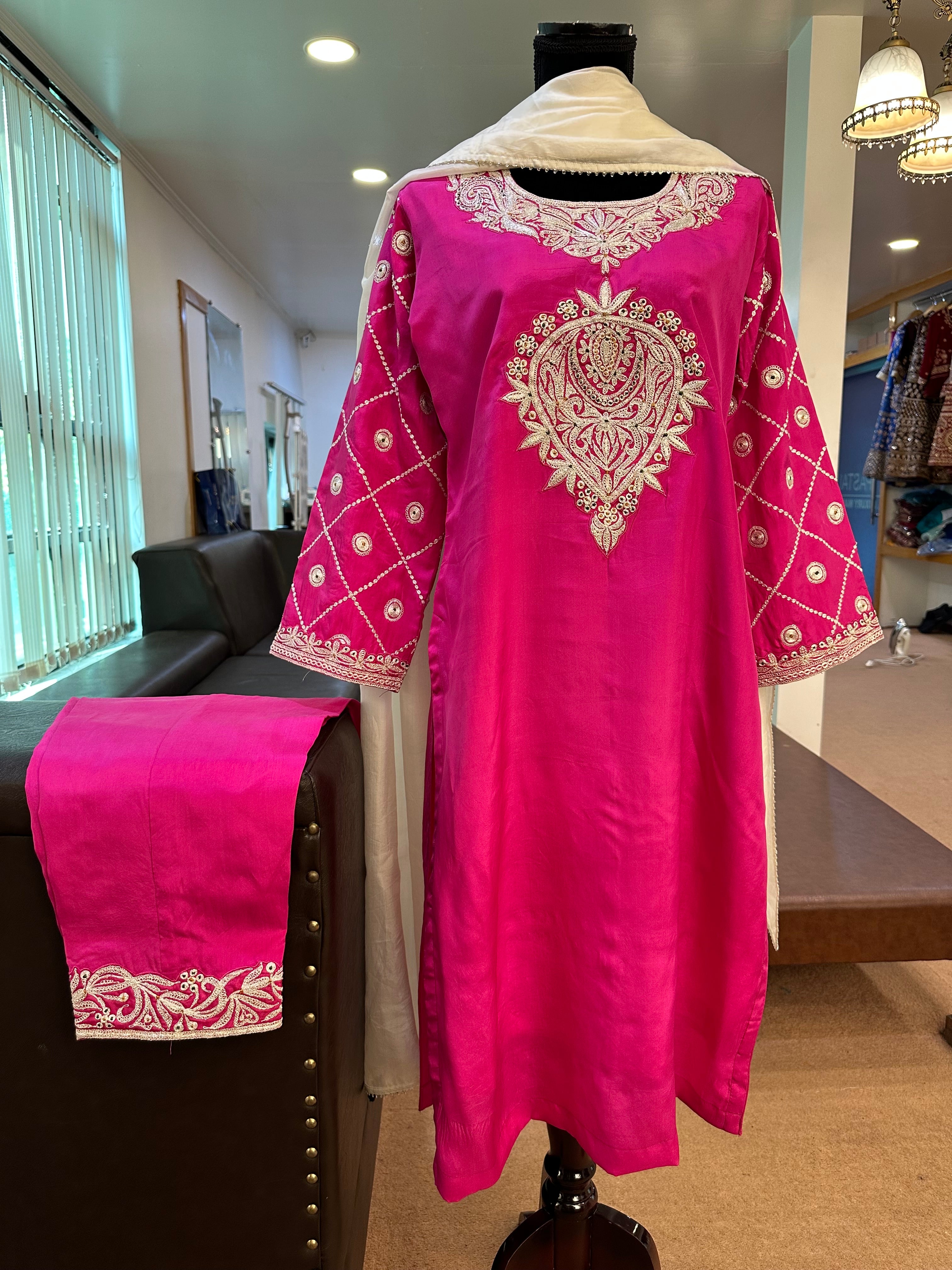 Puresilk tilla kurta set