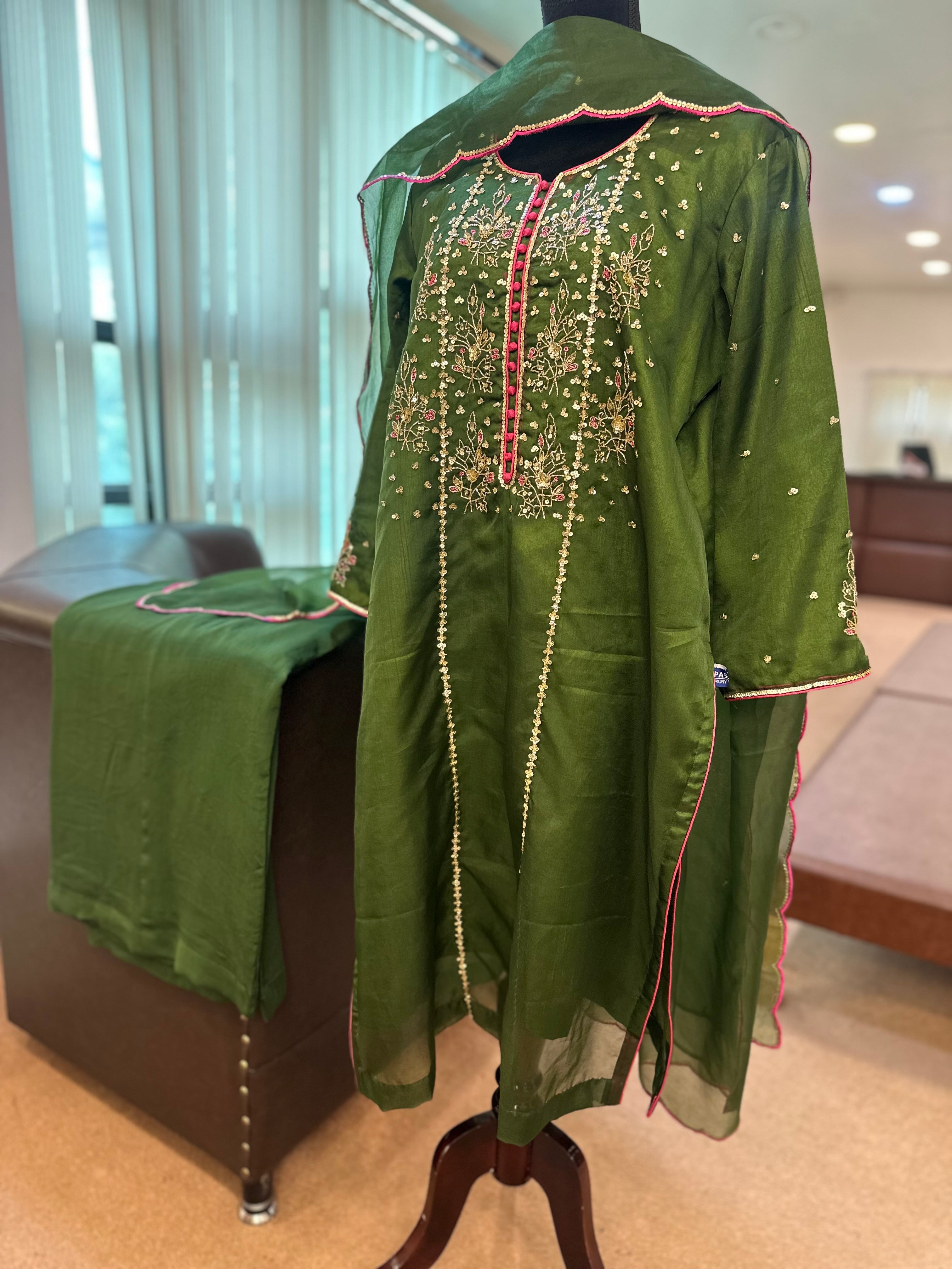 Handwork organza suit 3 piece