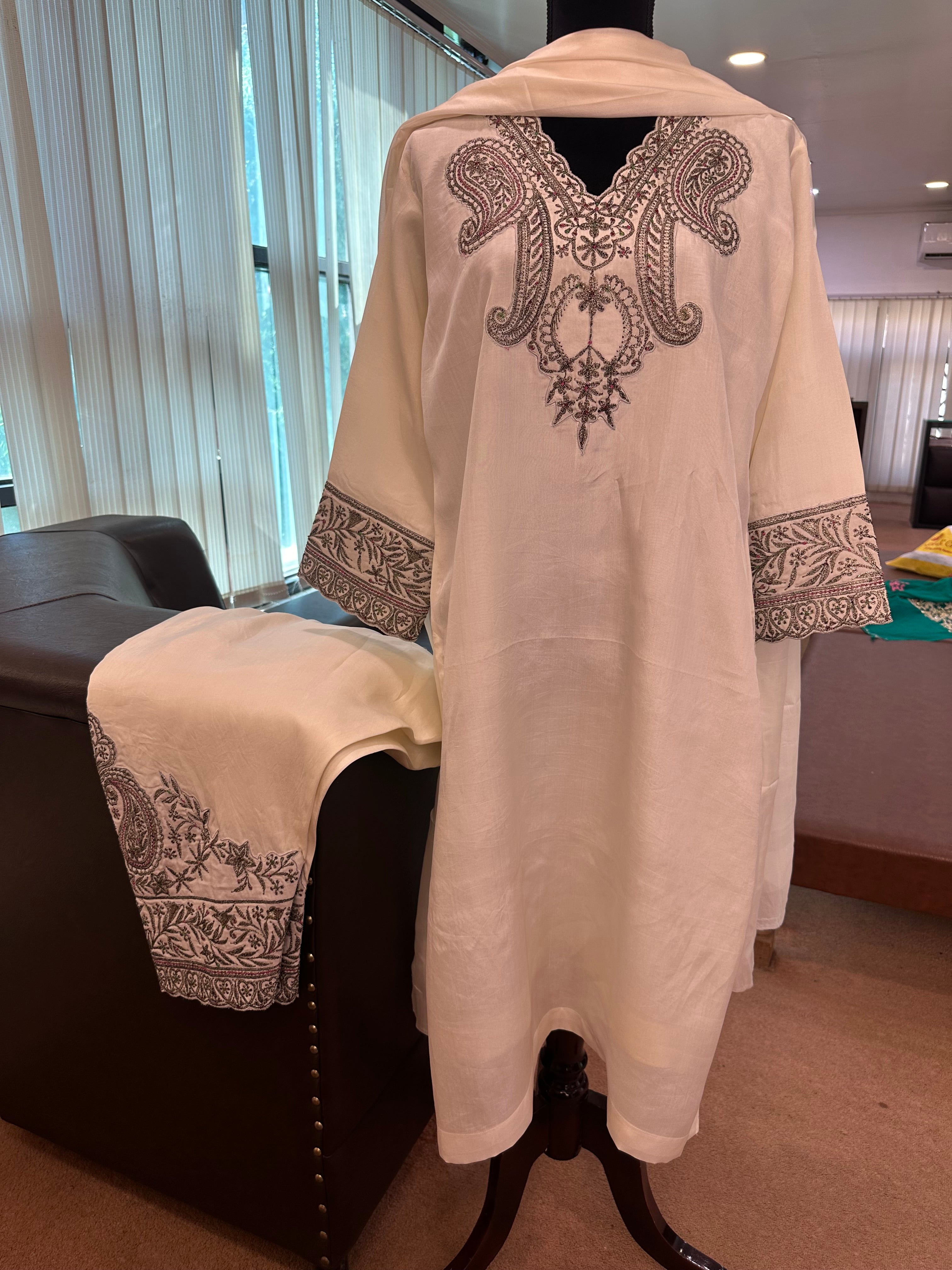 Puresilk kurta set mtks738