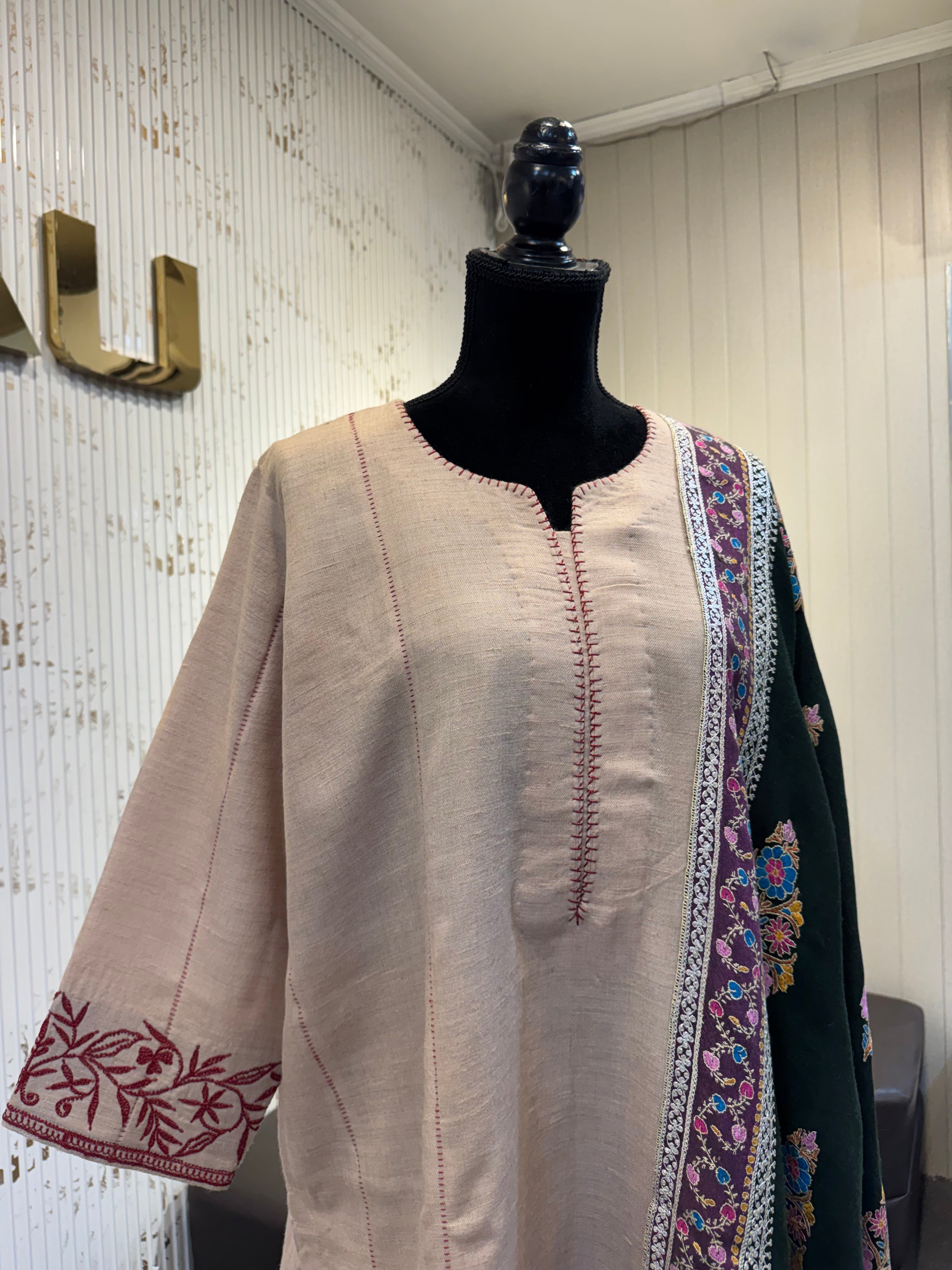 Purepashmina blend 2 piece kurta set with maroon doave