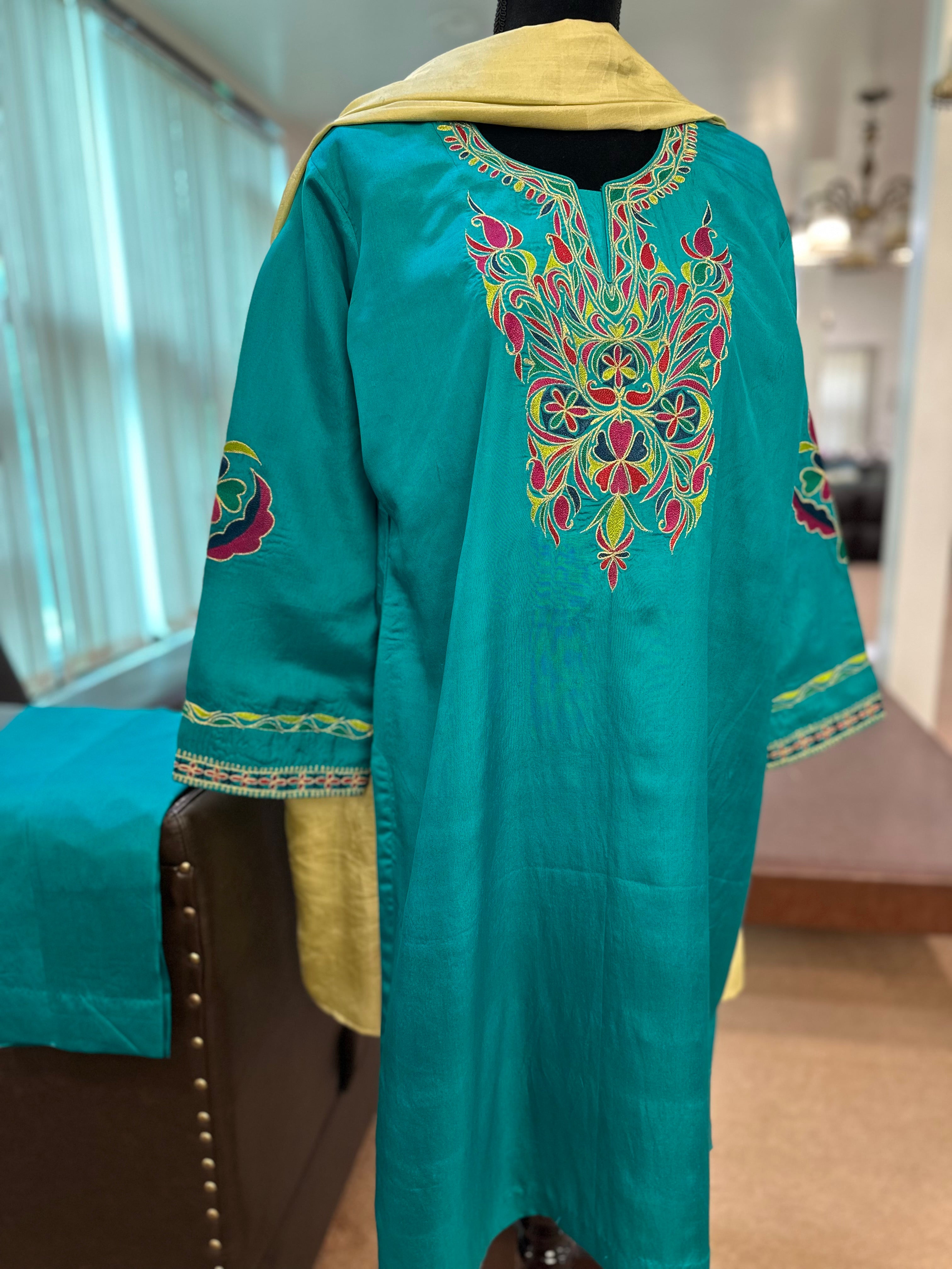 Puresilk 3 pc suit pbks115