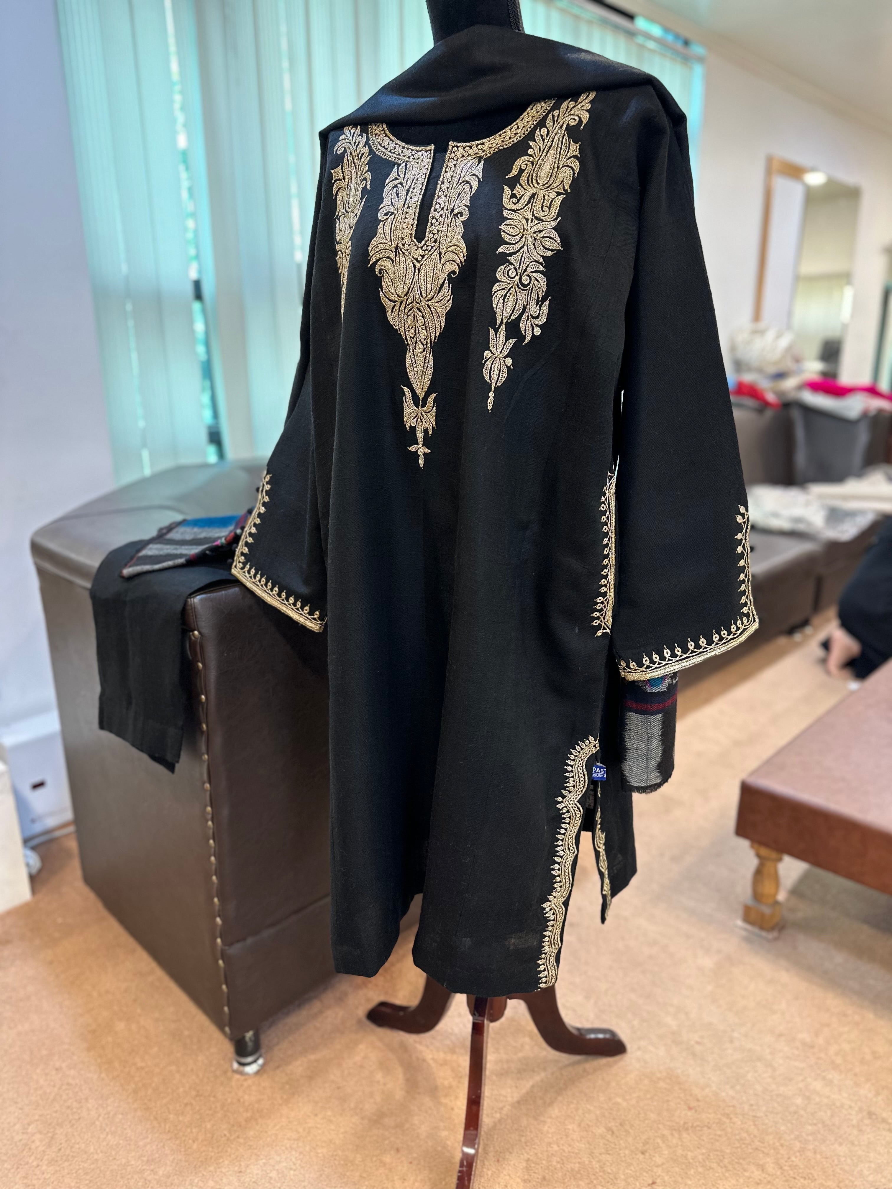 Purepashmina blend 2 piece pheran set pwb462