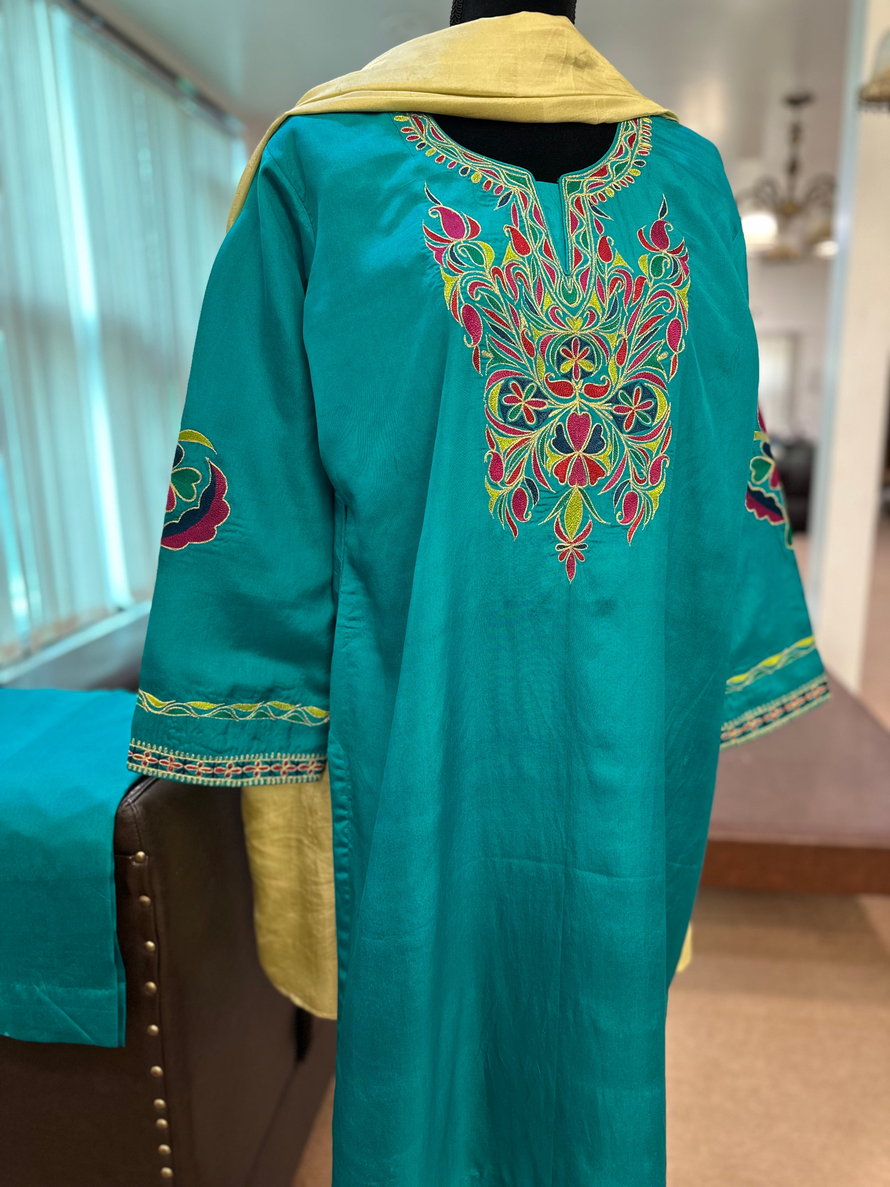 Puresilk 3 pc suit pbks115