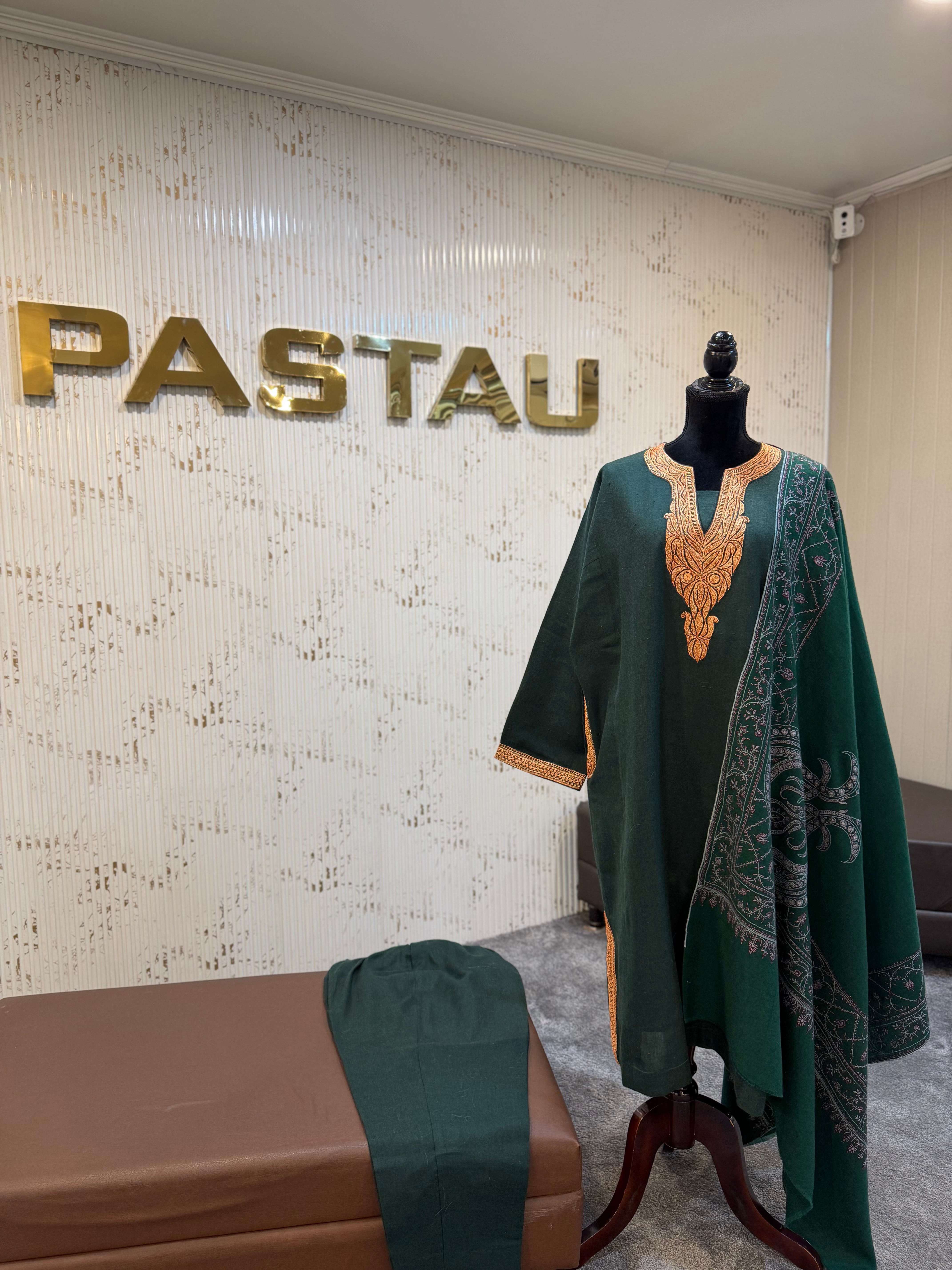 Pure pashmina blend hand tilla 2pc set pwb528