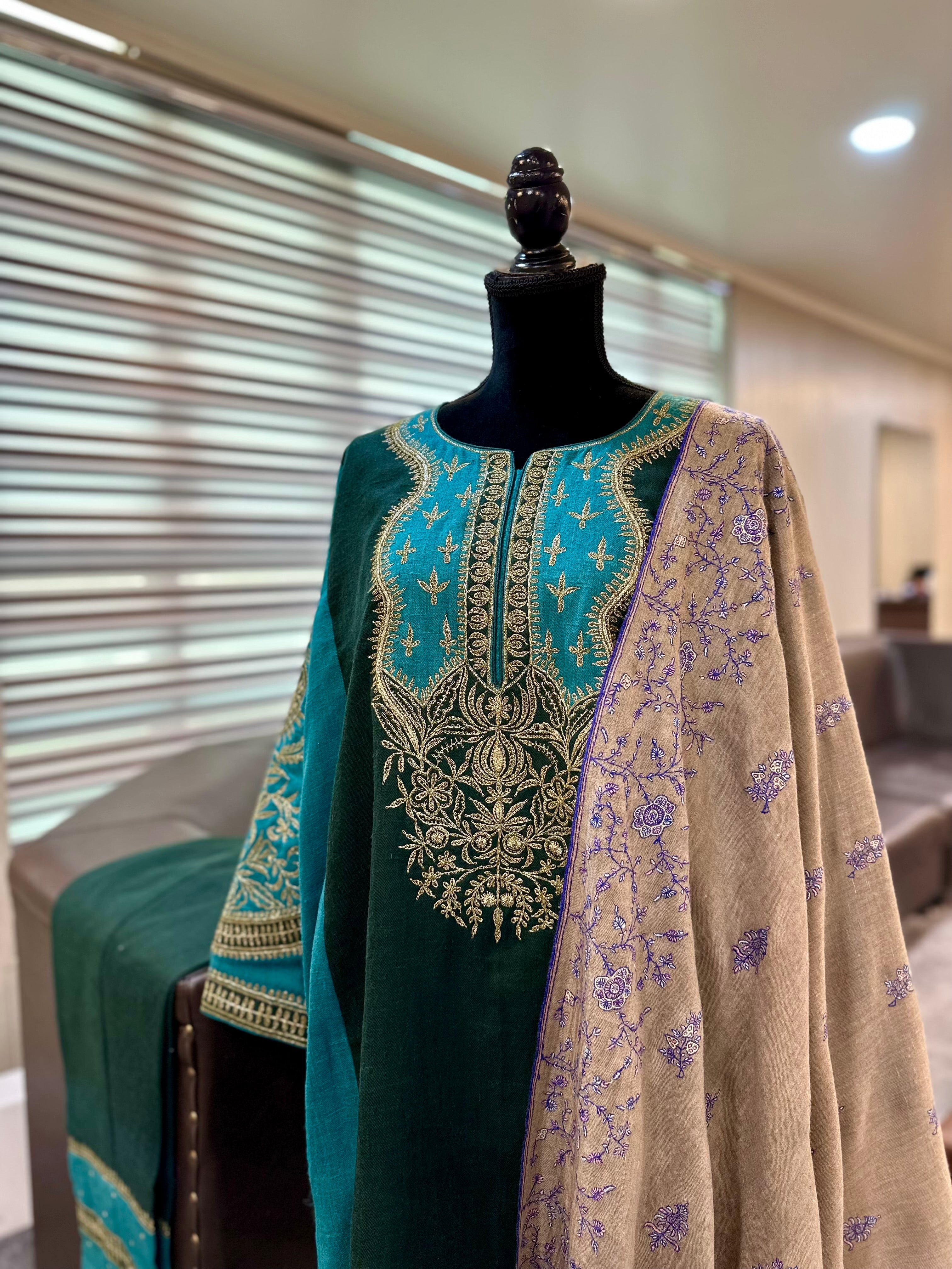 Pure pashmina blend 2pc set pwb558