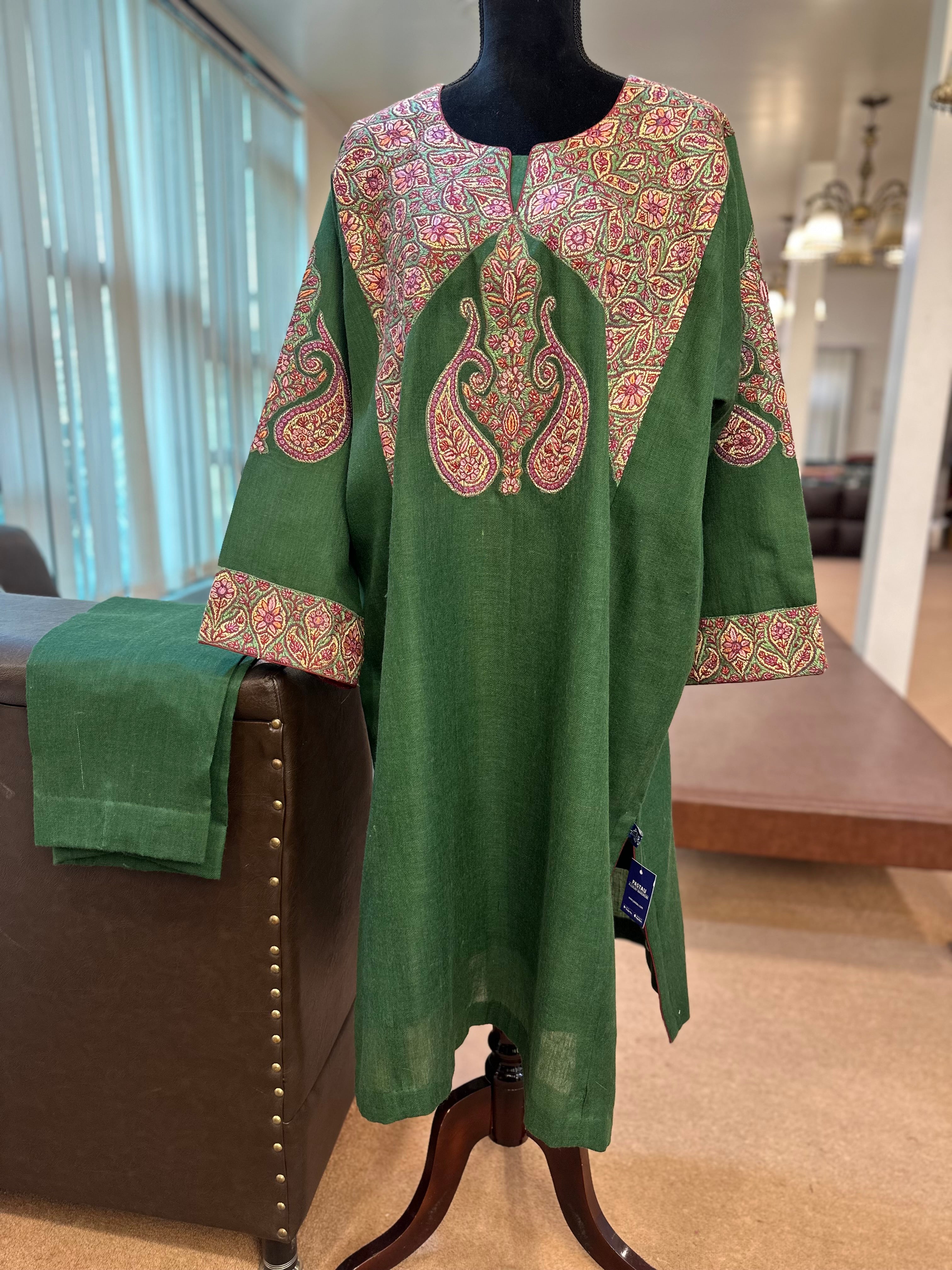 Purepashmina blend pheran set pwb433