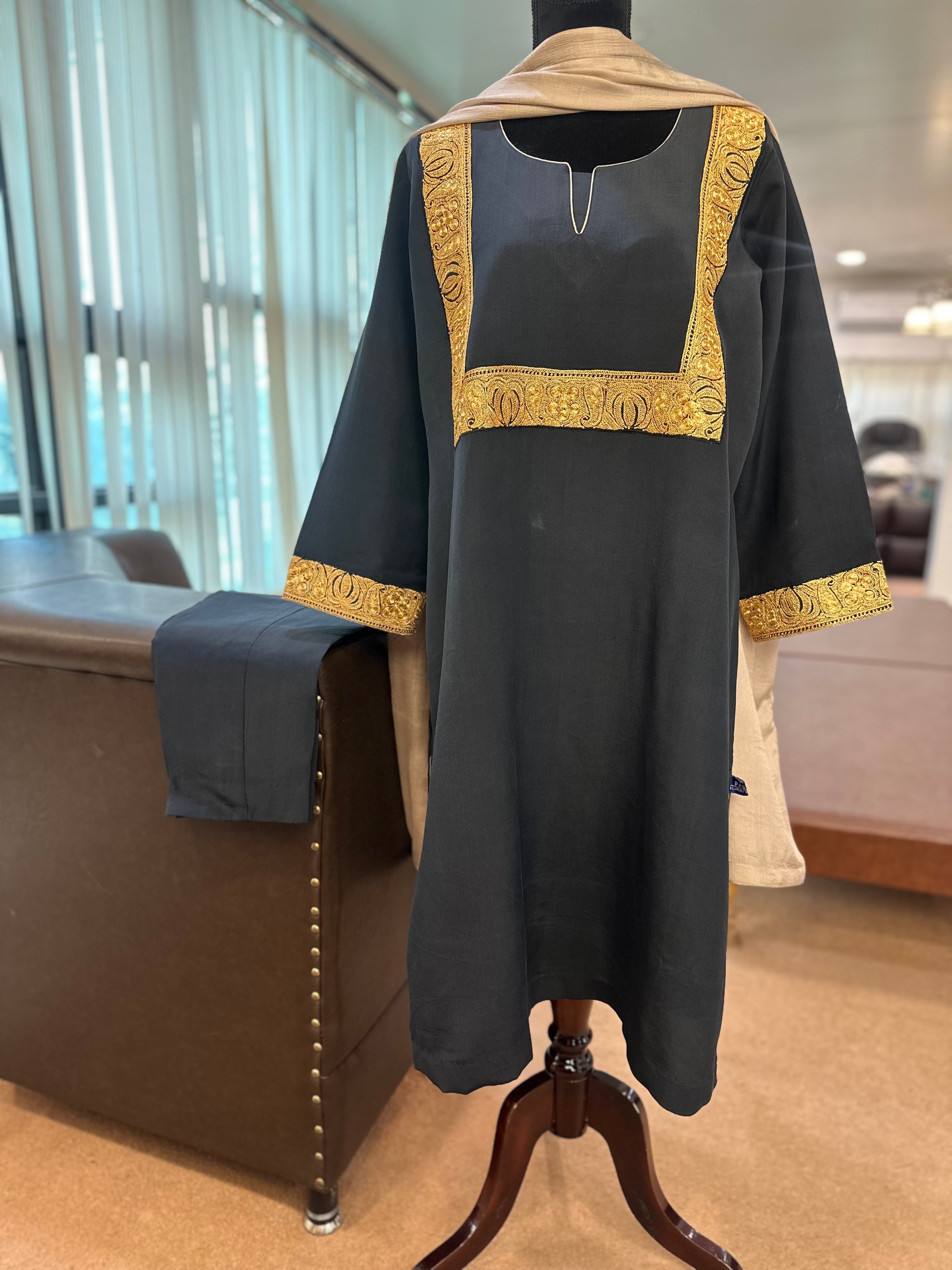 Purecrepe Handtilla suit 3 piece